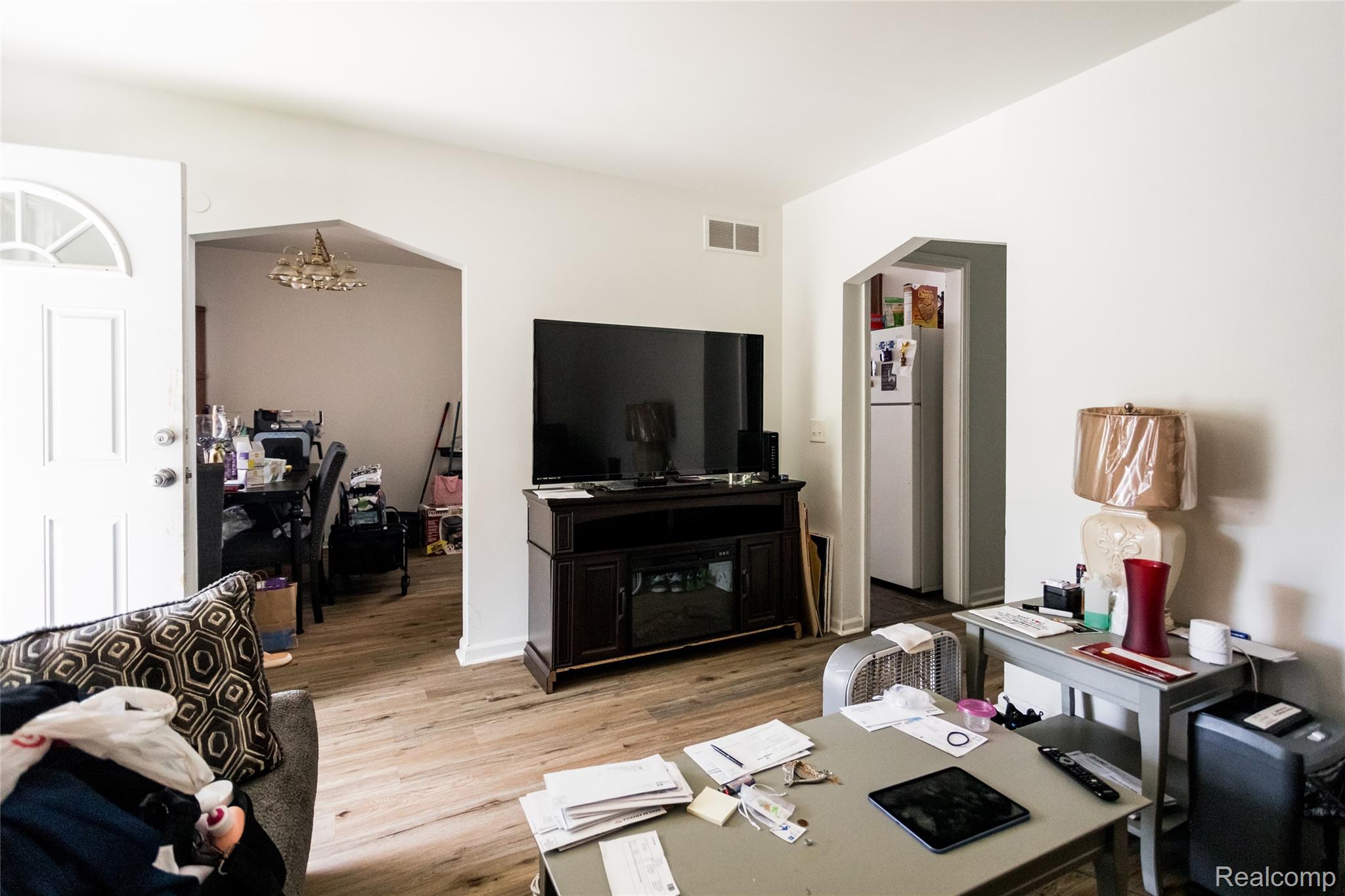 4267 Cadieux Road