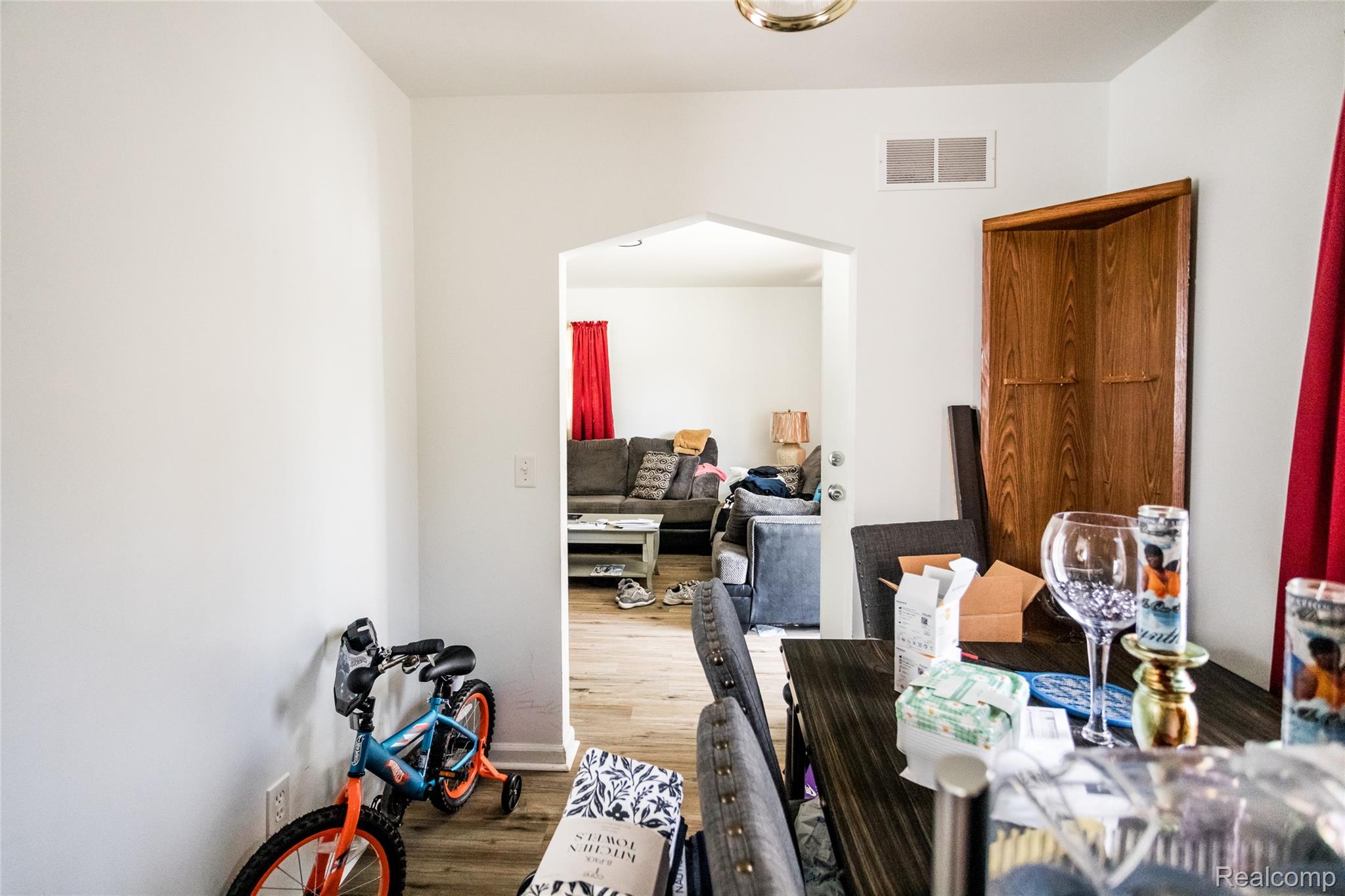 4267 Cadieux Road