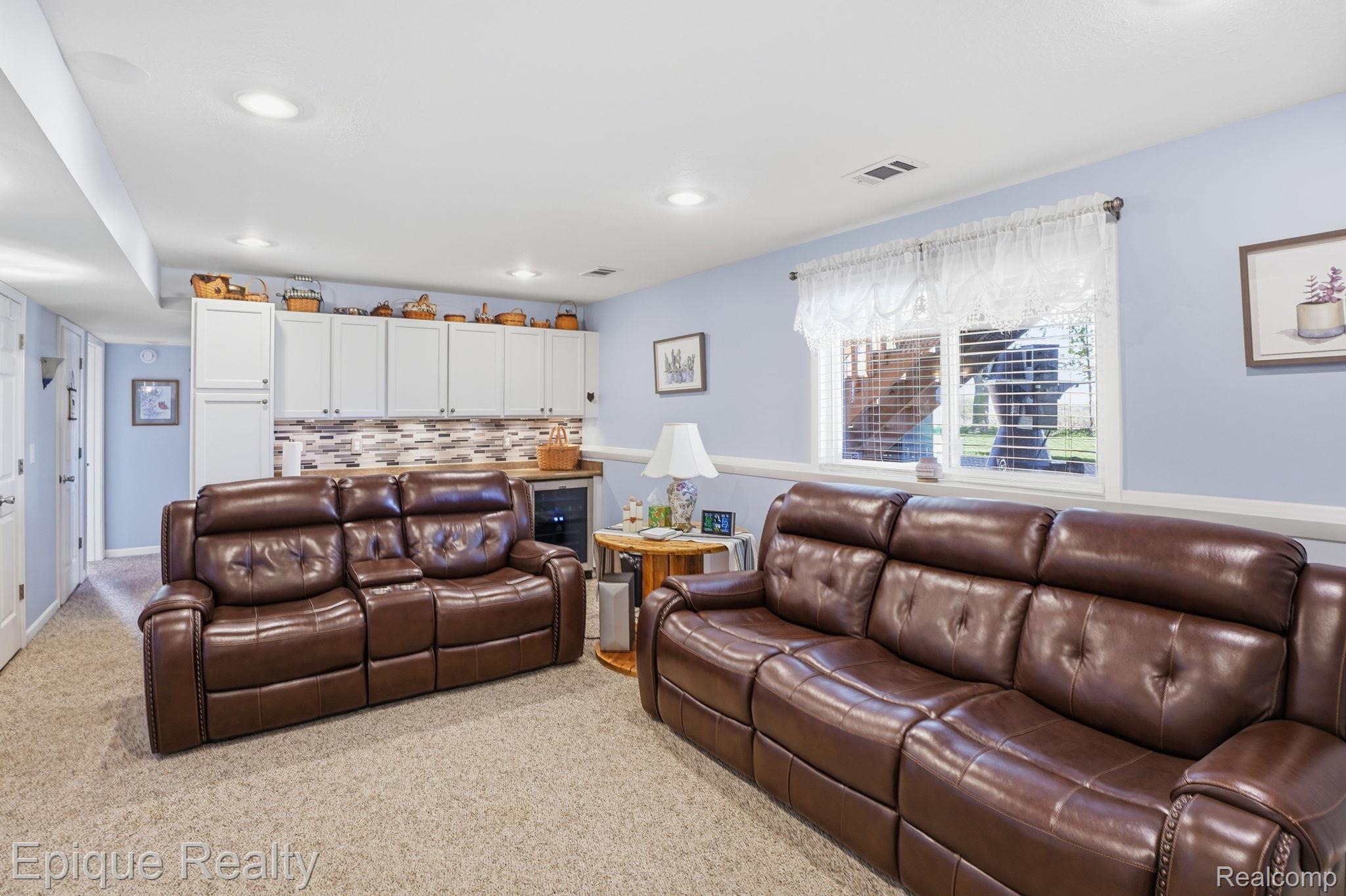 9269 Northwind Drive