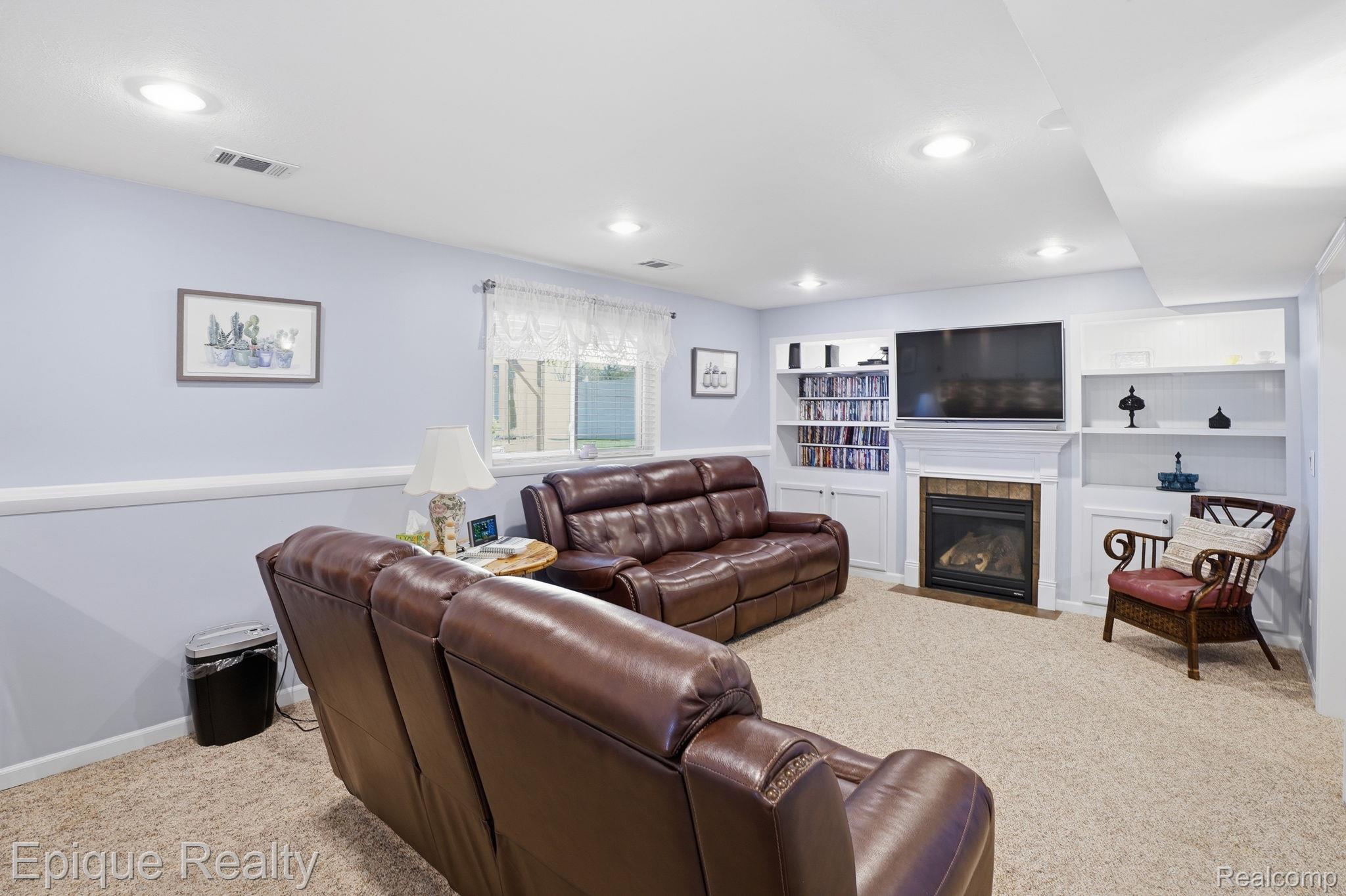 9269 Northwind Drive