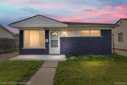 8724 Essex Avenue Warren City MI 48089