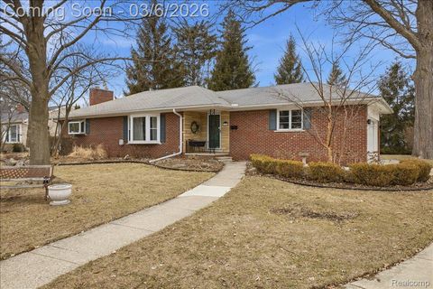 1304 Greenleaf Drive Royal Oak City MI 48067