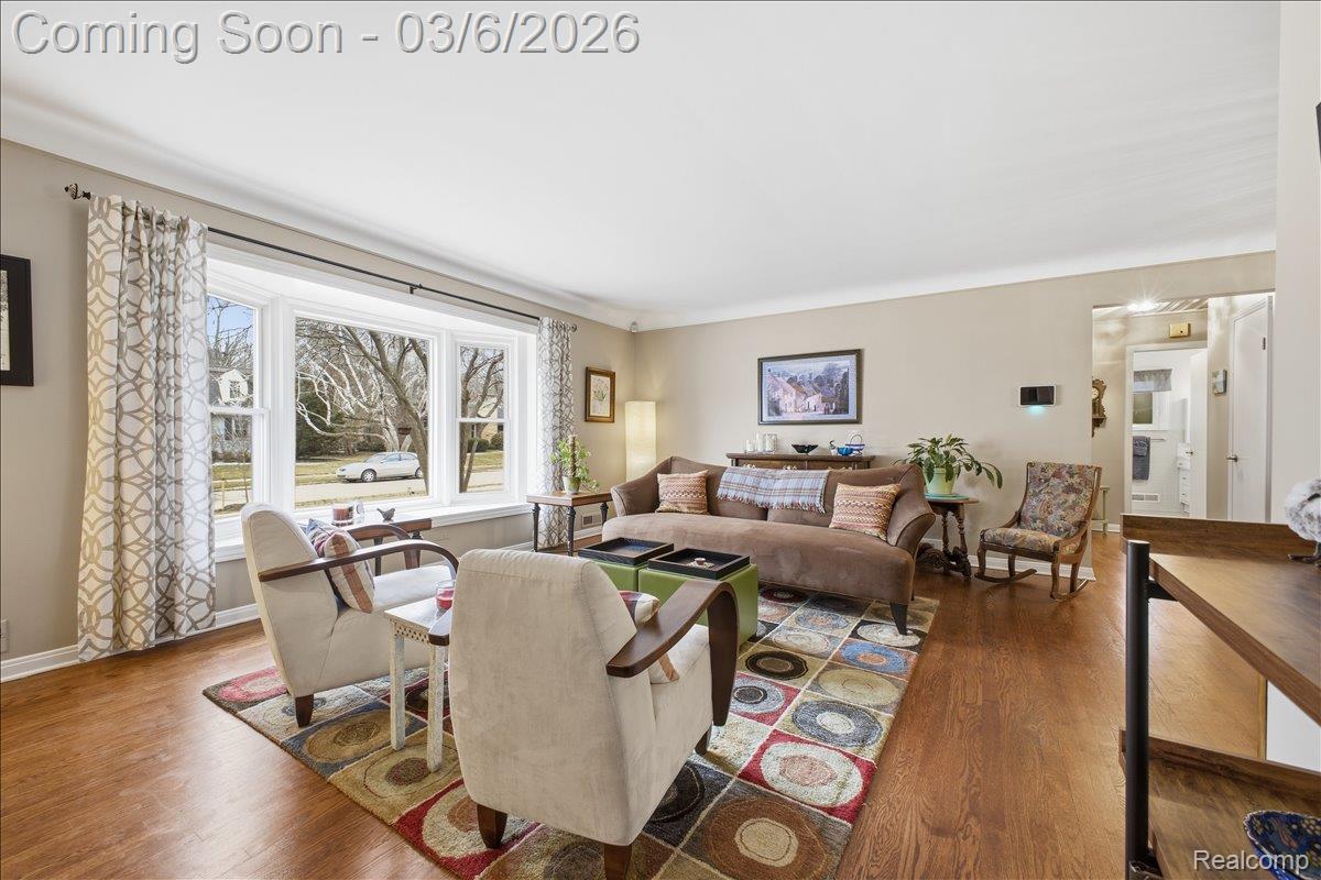 1304 Greenleaf Drive