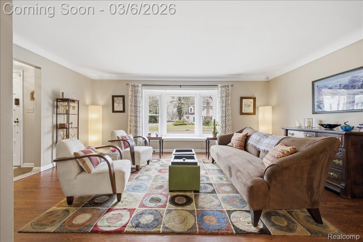 1304 Greenleaf Drive