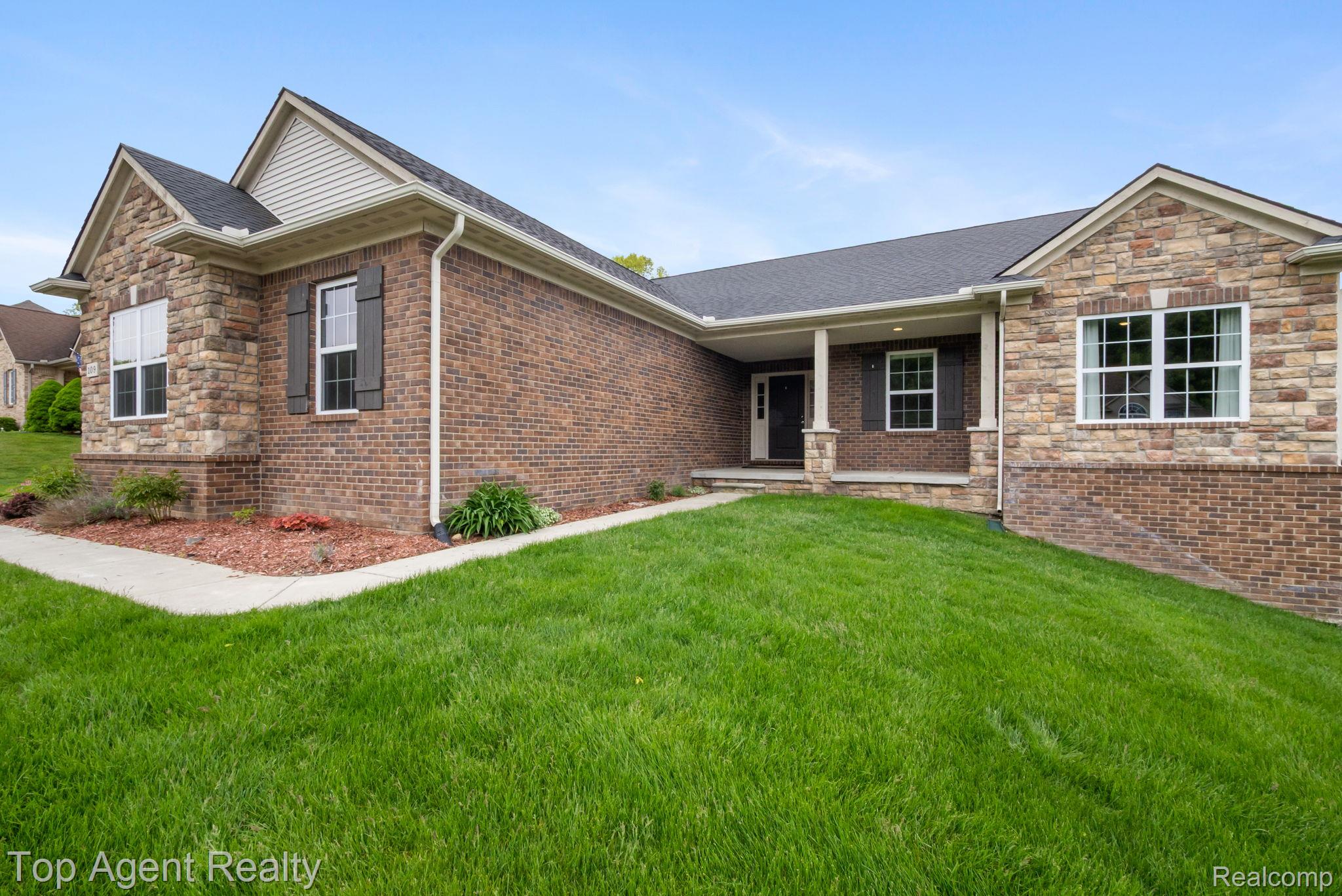 109 Willow Lake Drive