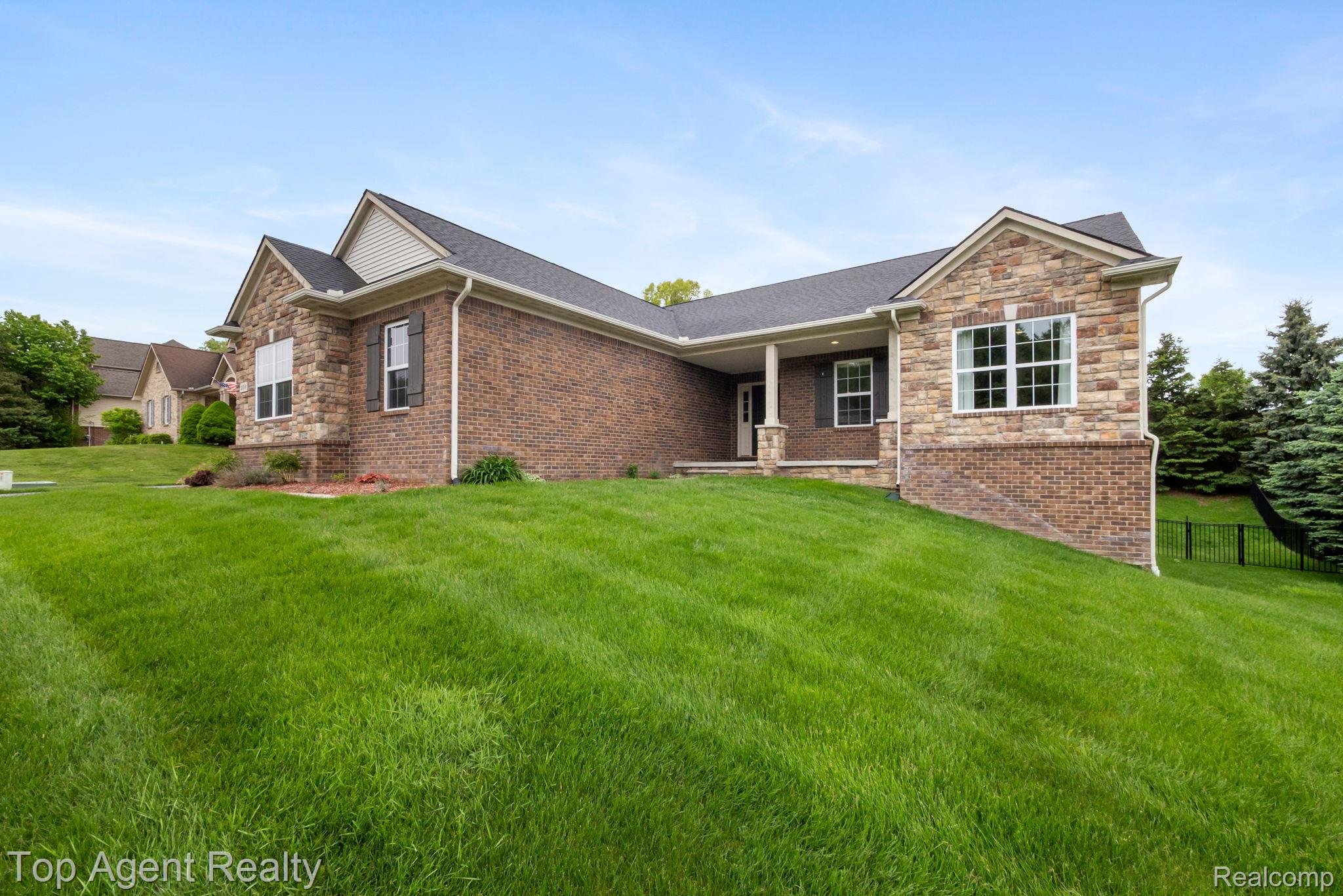 109 Willow Lake Drive