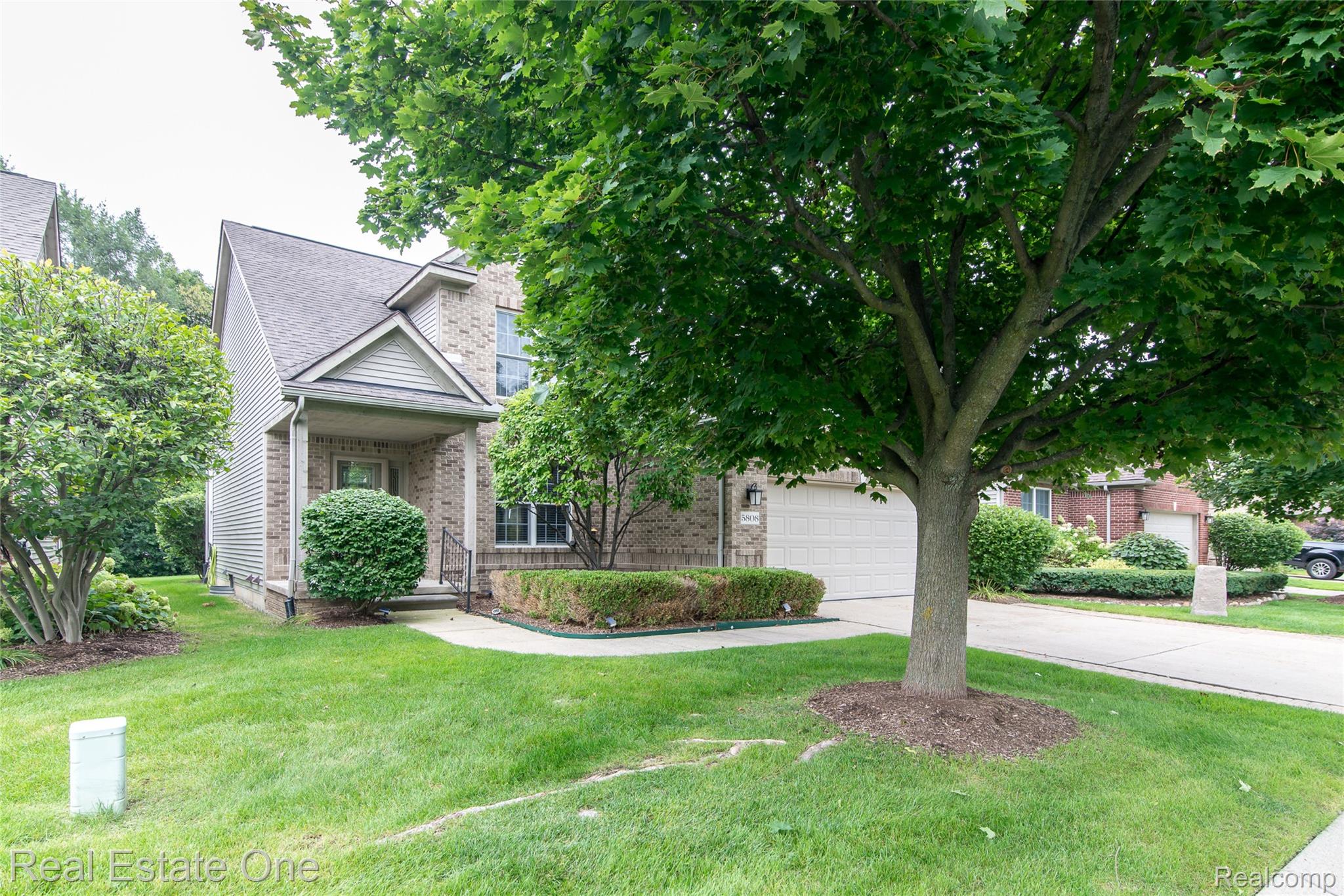 5808 Windstar Circle