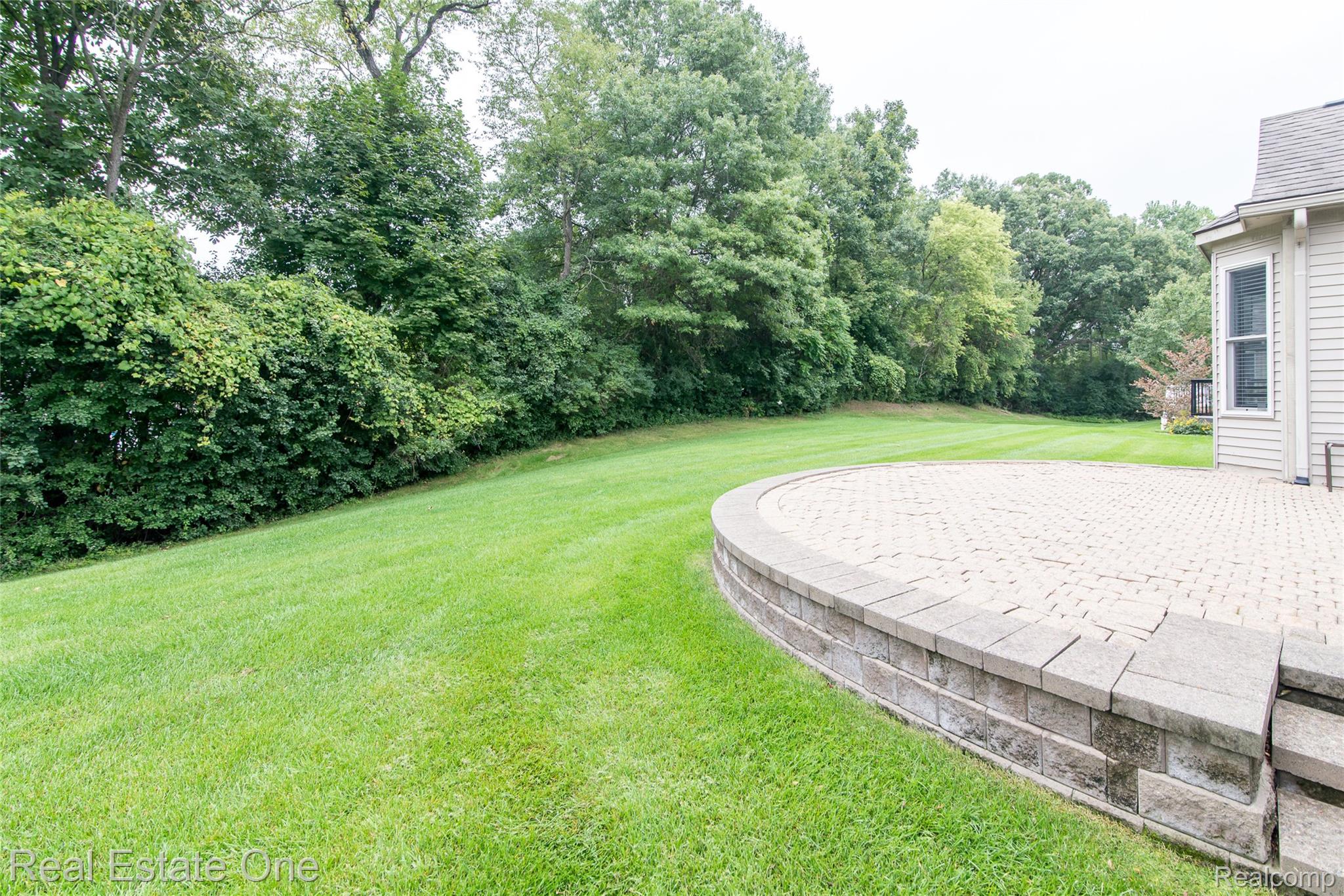 5808 Windstar Circle