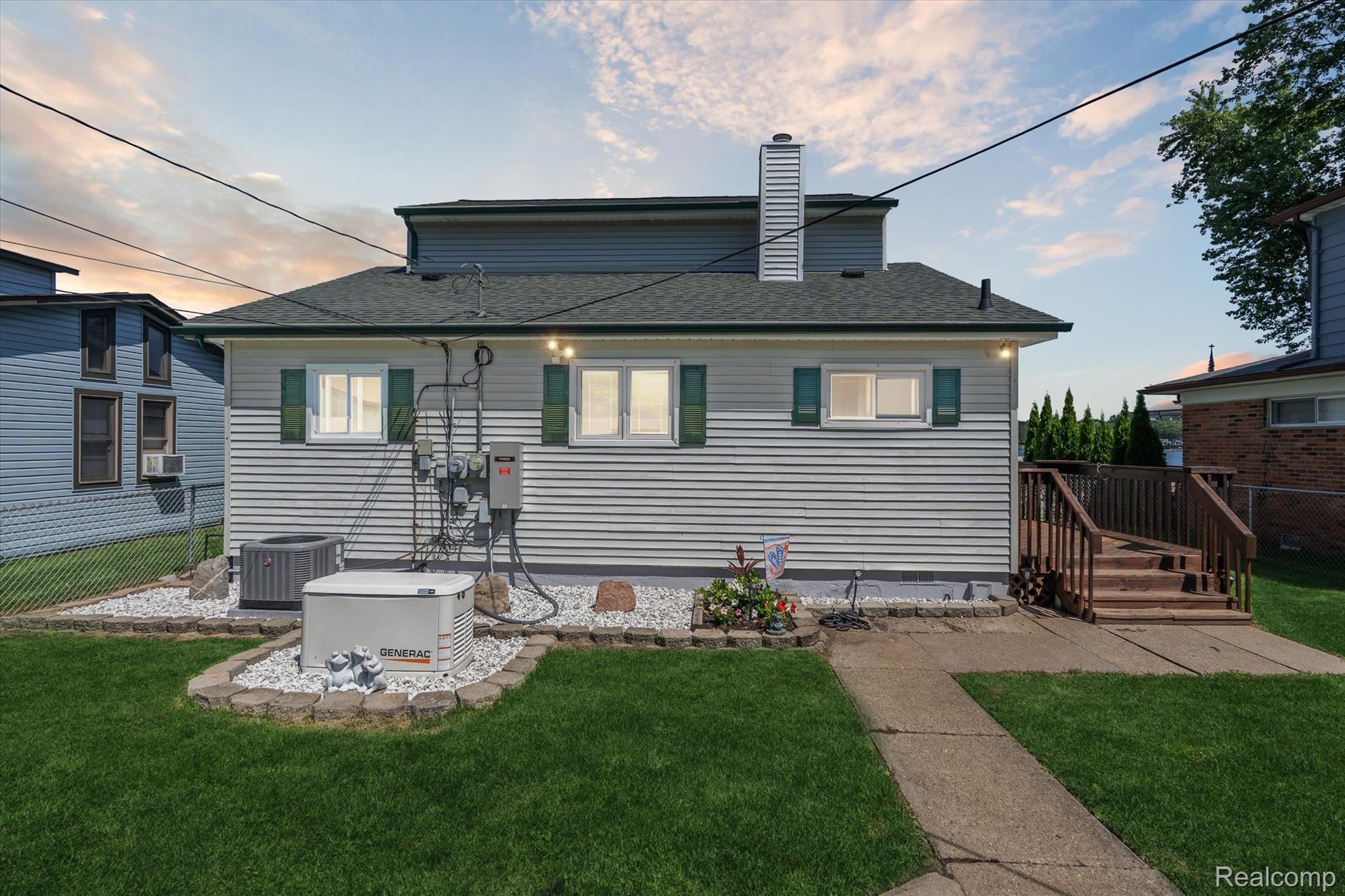 2295 Davista Drive