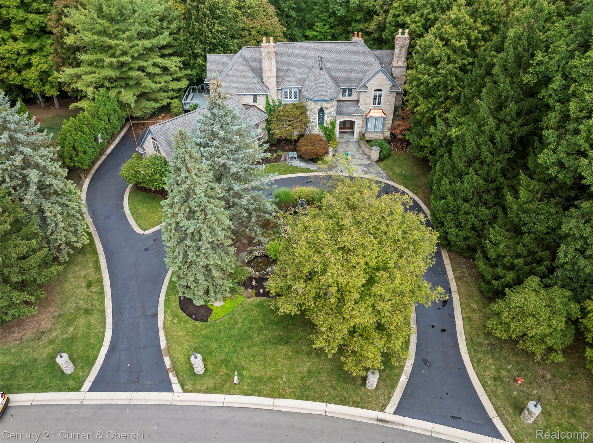 34062 Lyncroft Street