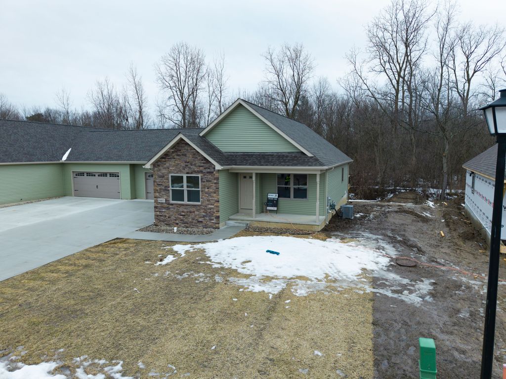 listing image 44