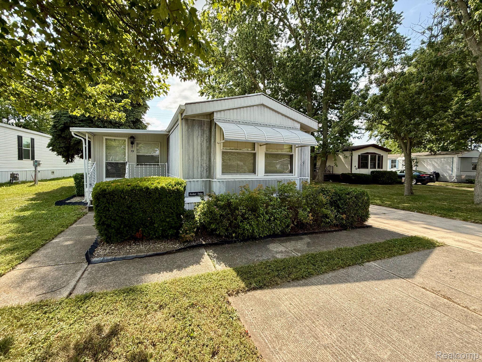 39 Oakridge E