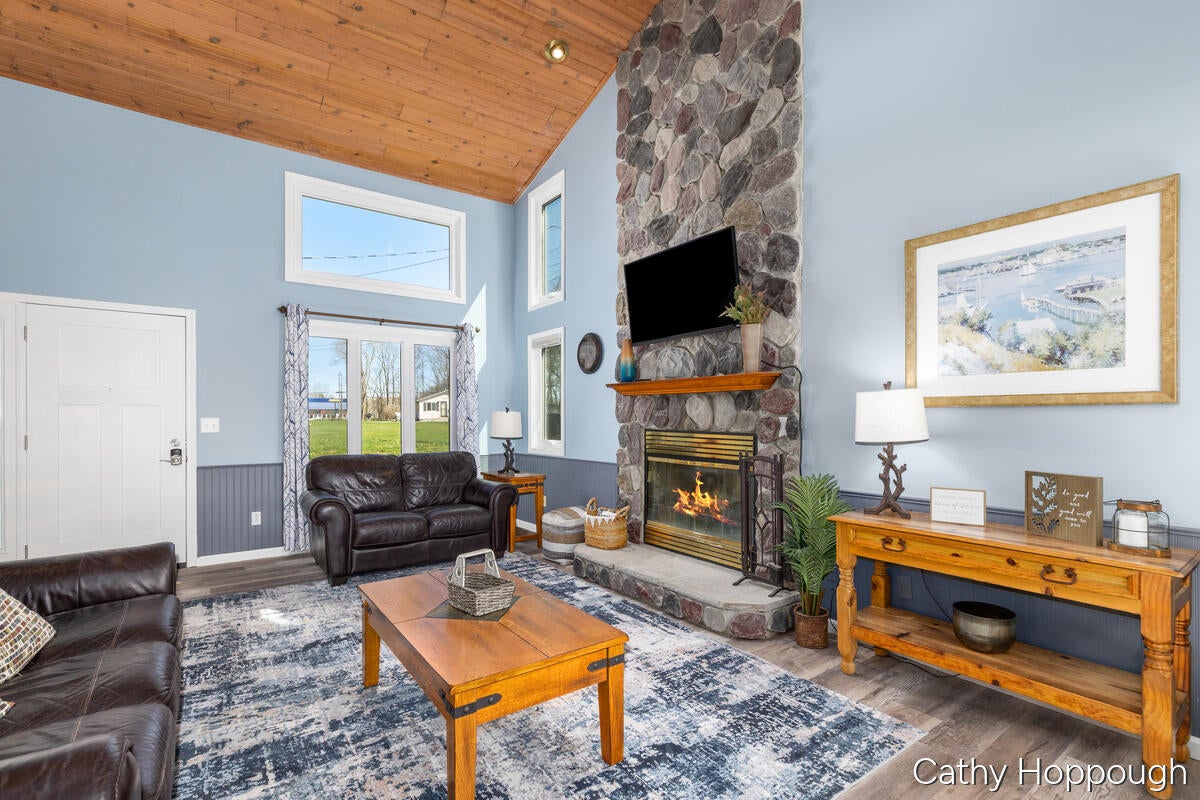 229 Ivason Drive