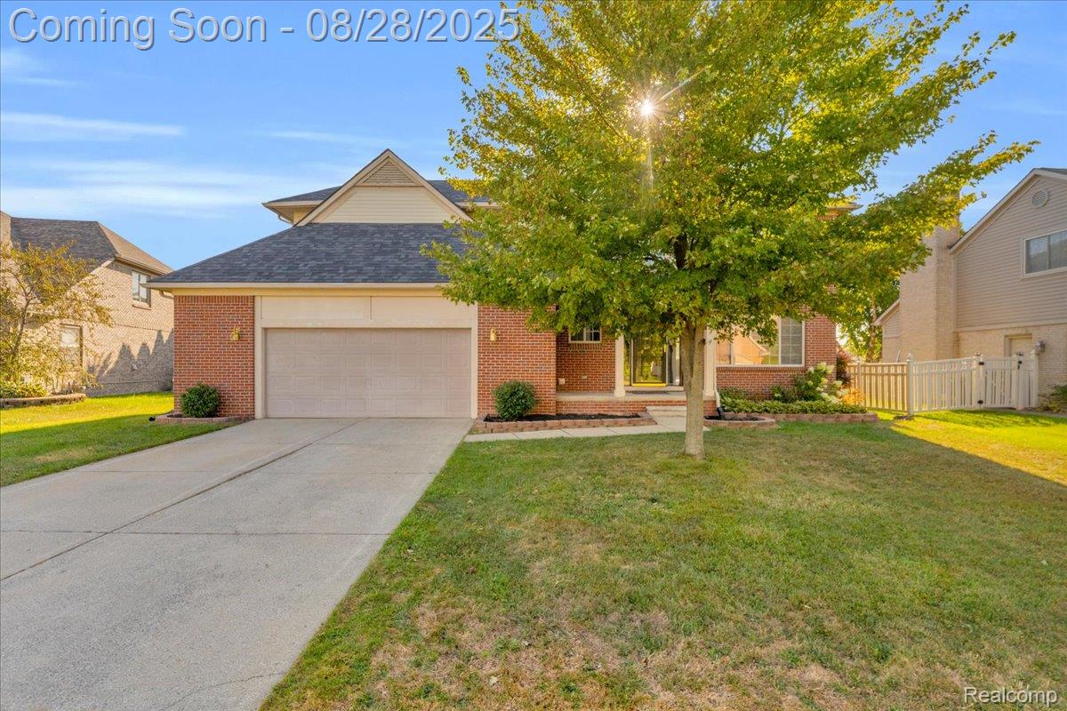 15565 Applewood Lane
