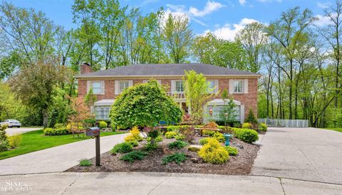 38383 Saddle Lane Clinton Charter Township Macomb MI 48036