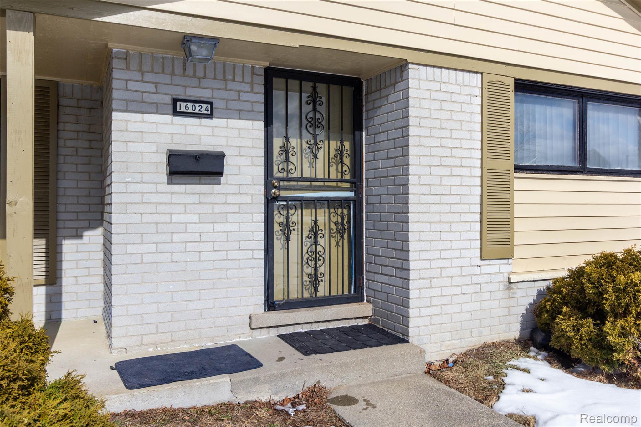 16024 Stratford Drive