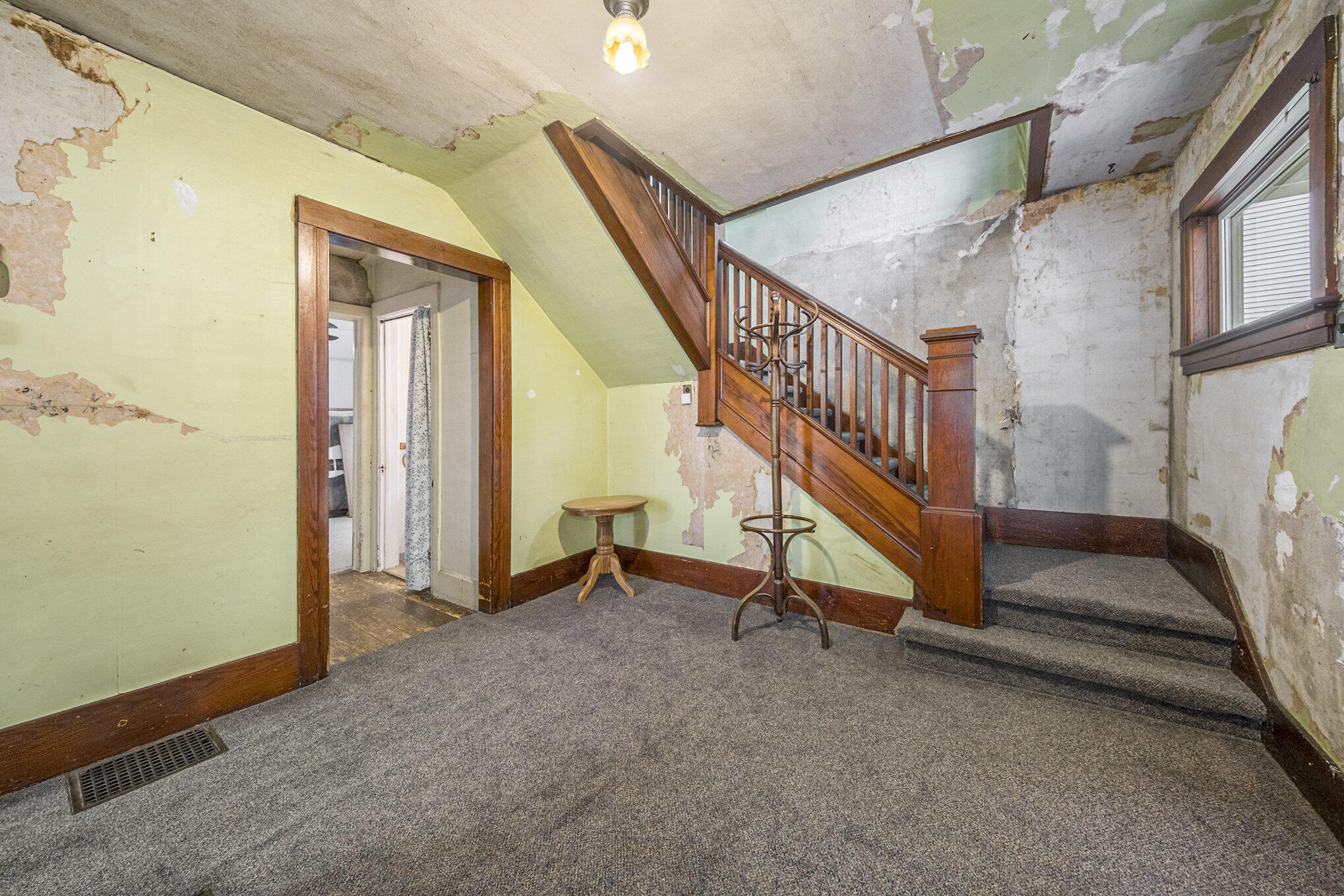 128 1st Street