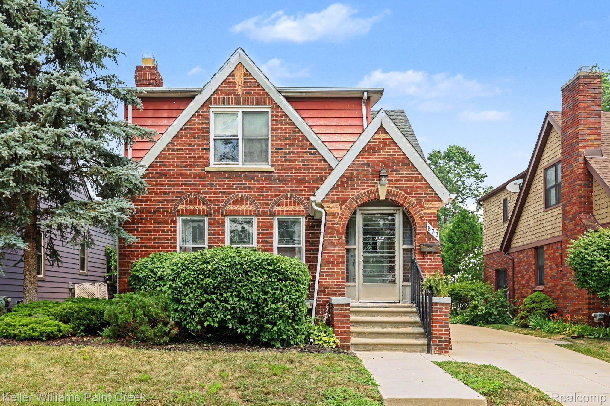 822 W Breckenridge Street