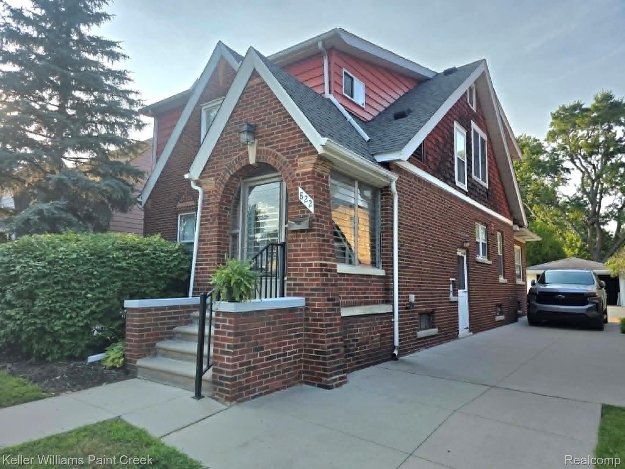 822 W Breckenridge Street