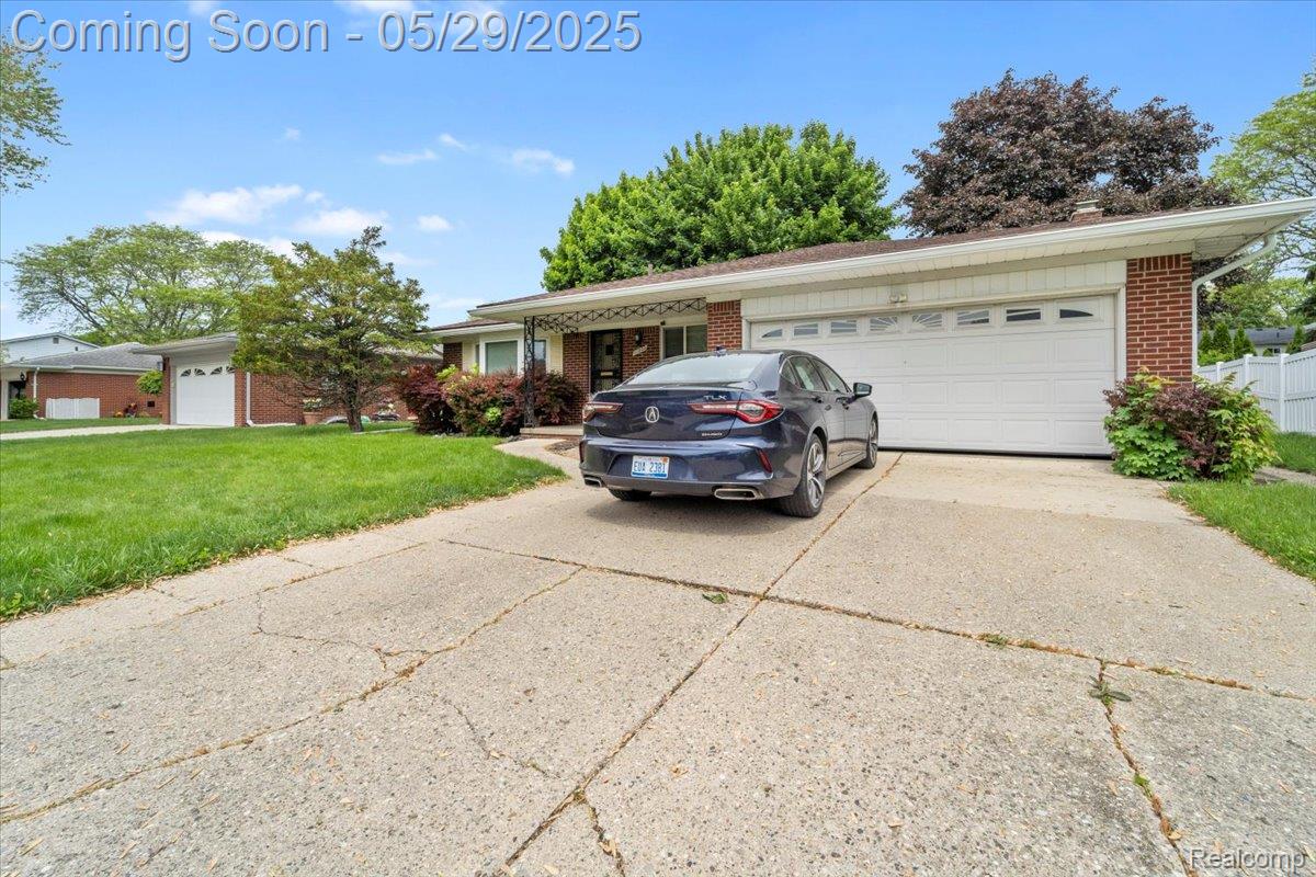 11233 CAPRI Drive