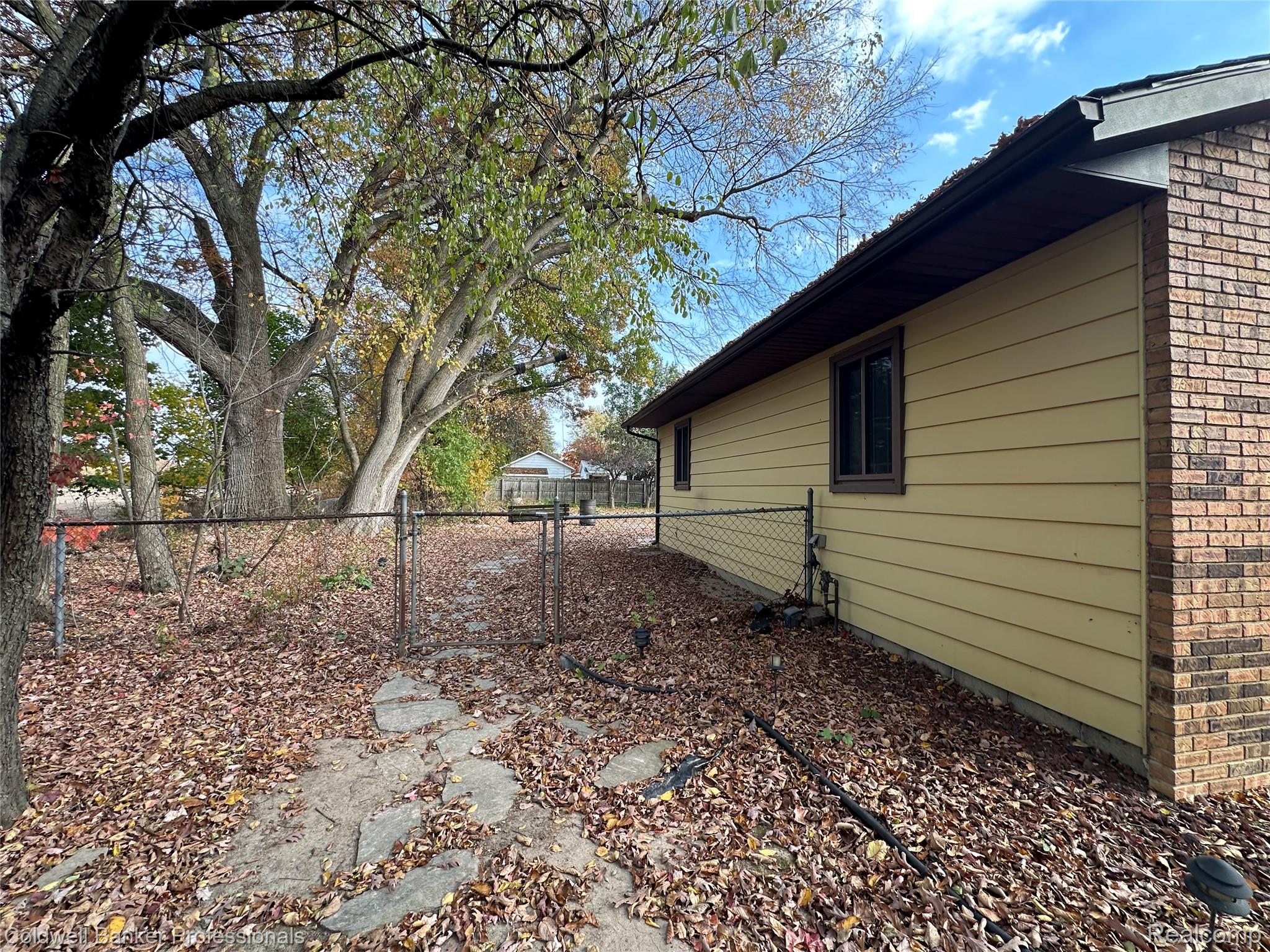 1103 Don Wayne Drive