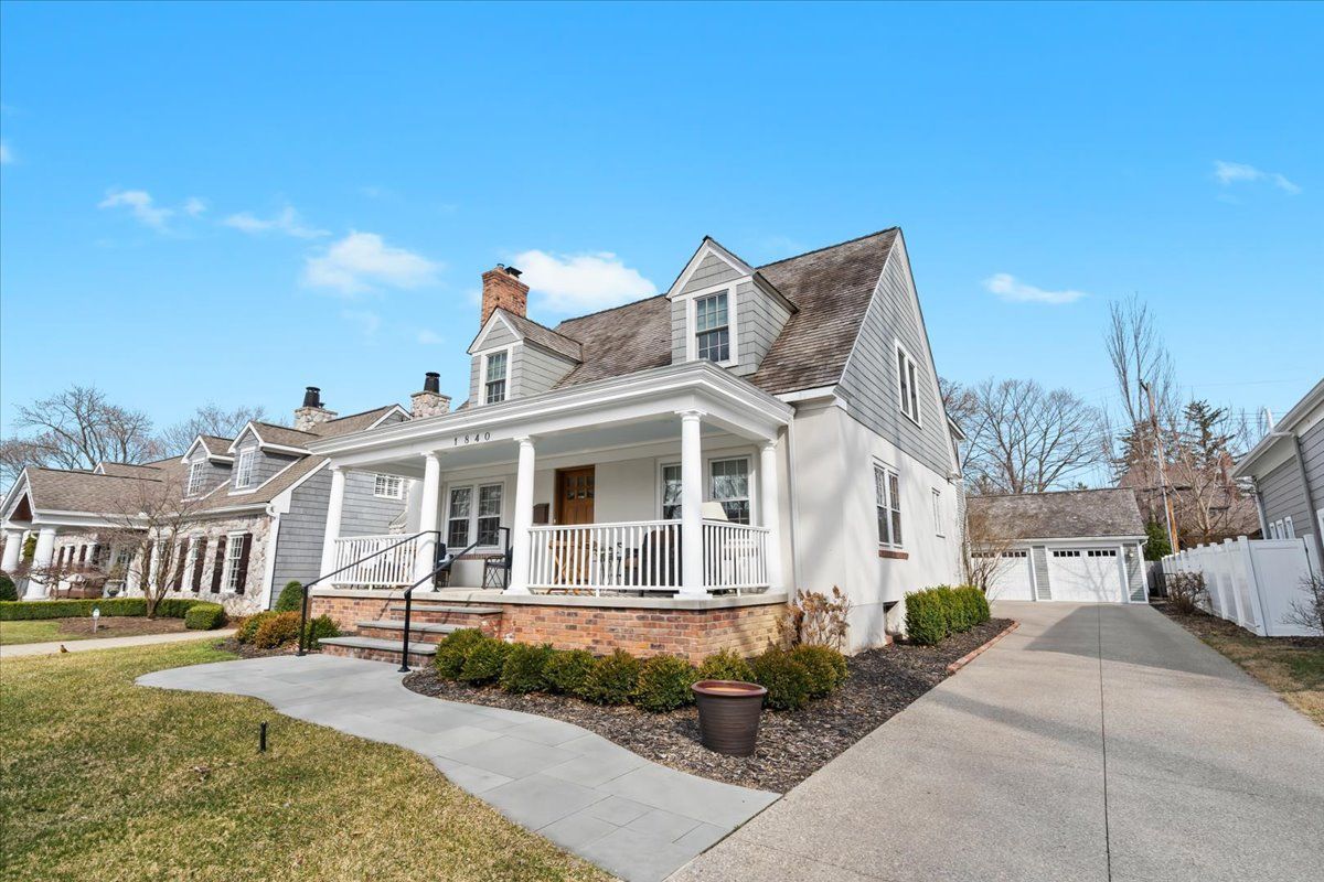 1840 FAIRVIEW Street