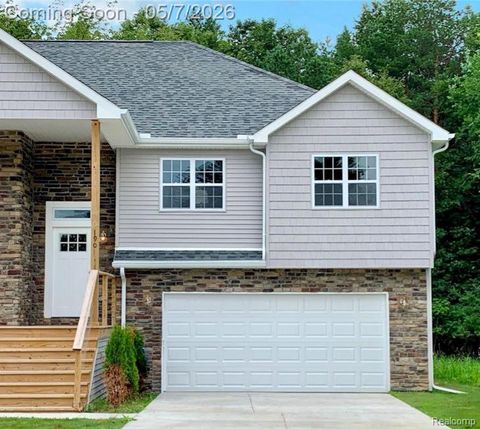 190 Whispering Pines Drive Fenton City MI 48430