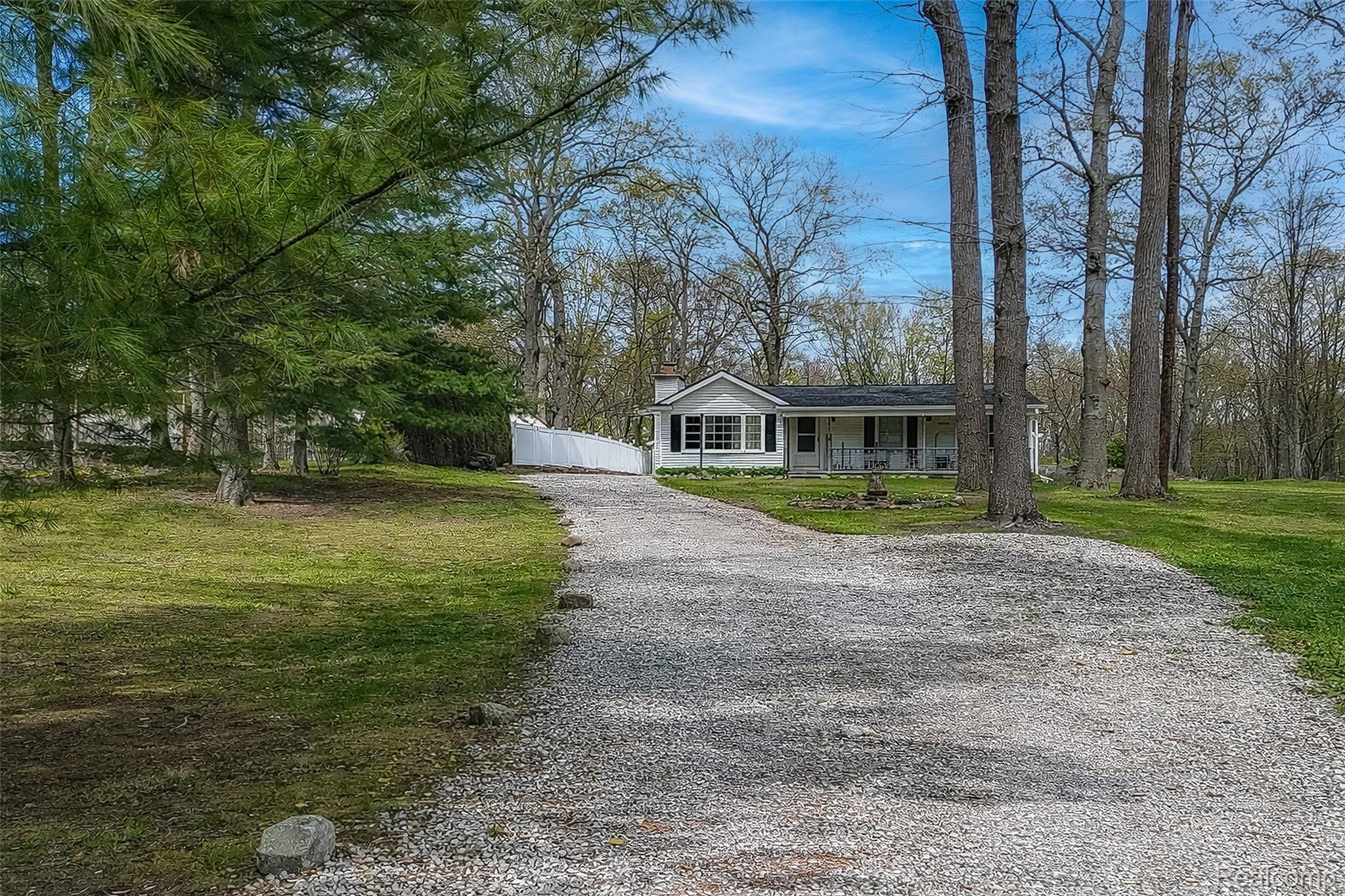 11849 Four Lakes Drive