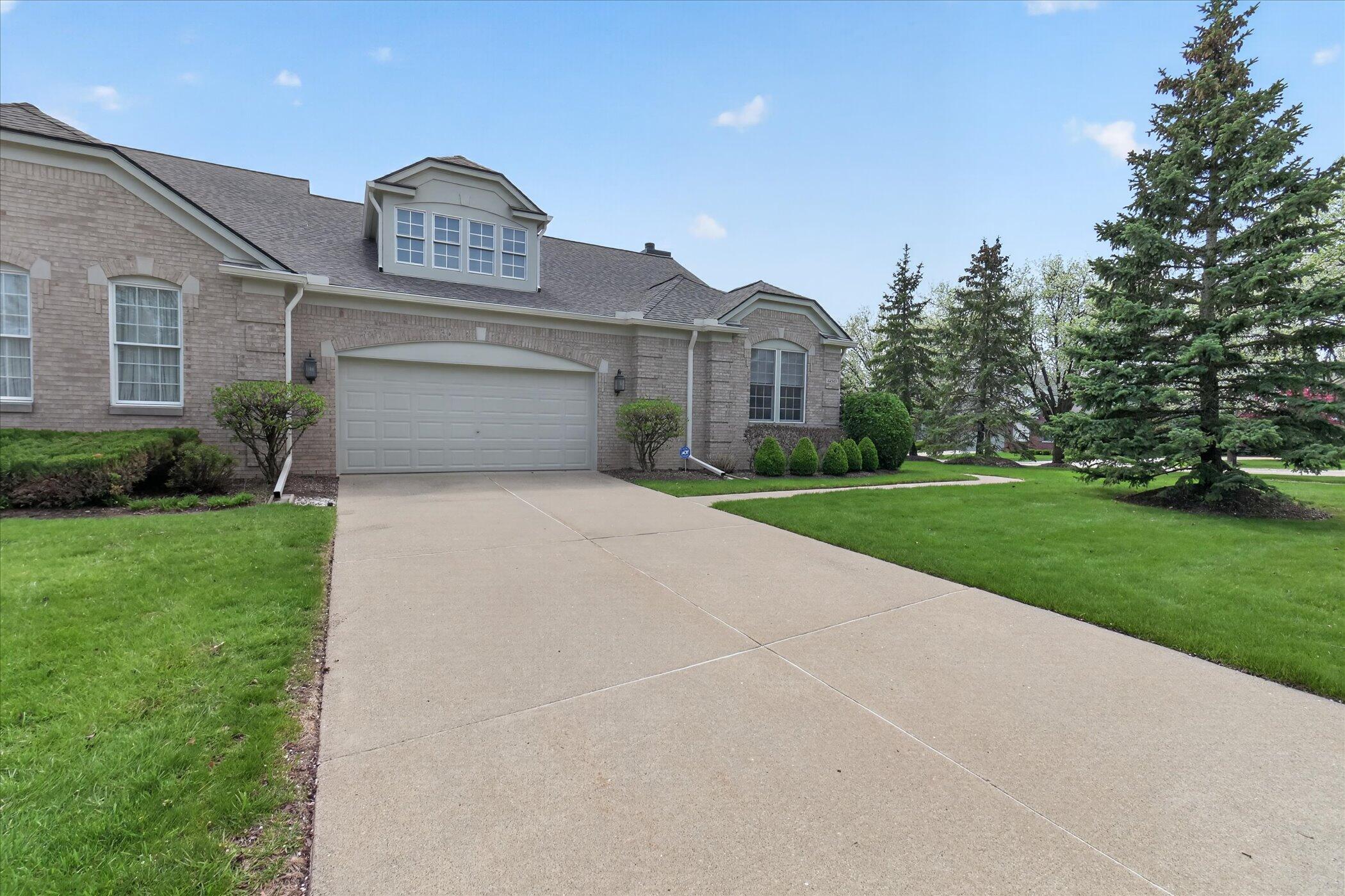 44543 Birchwood Court