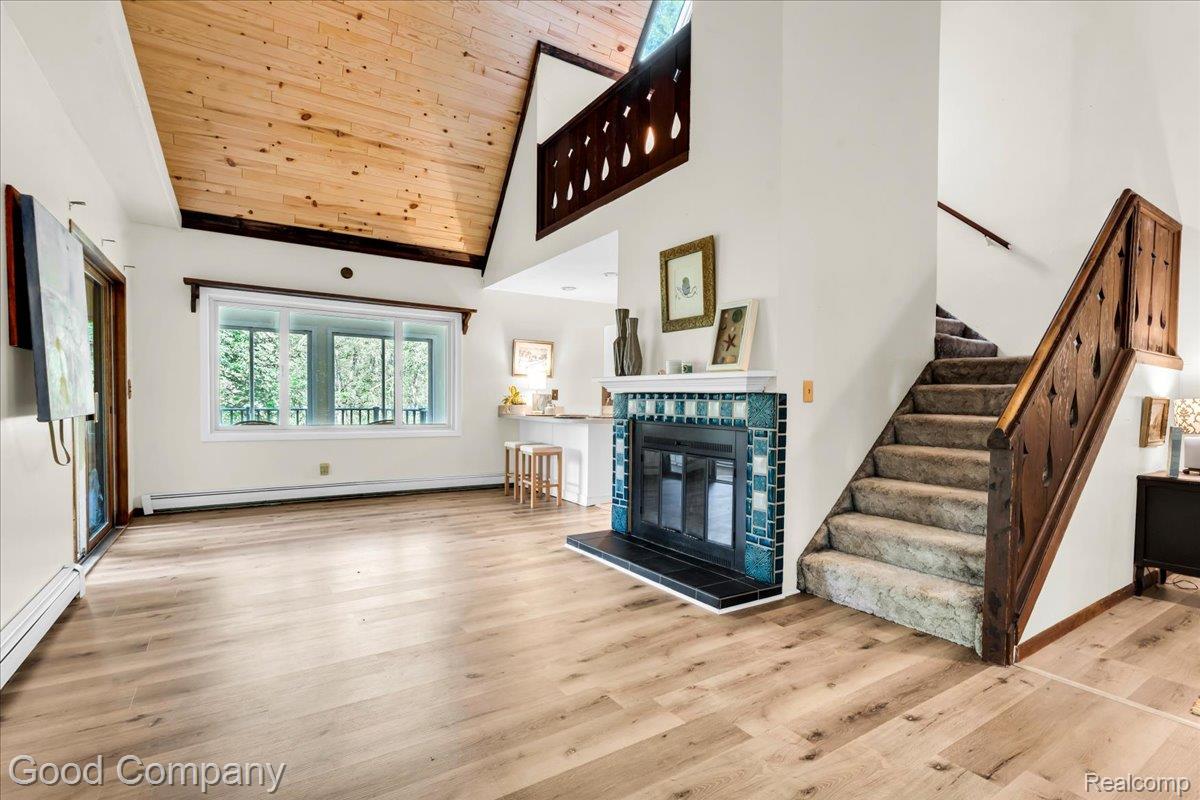8569 Stonegate Drive