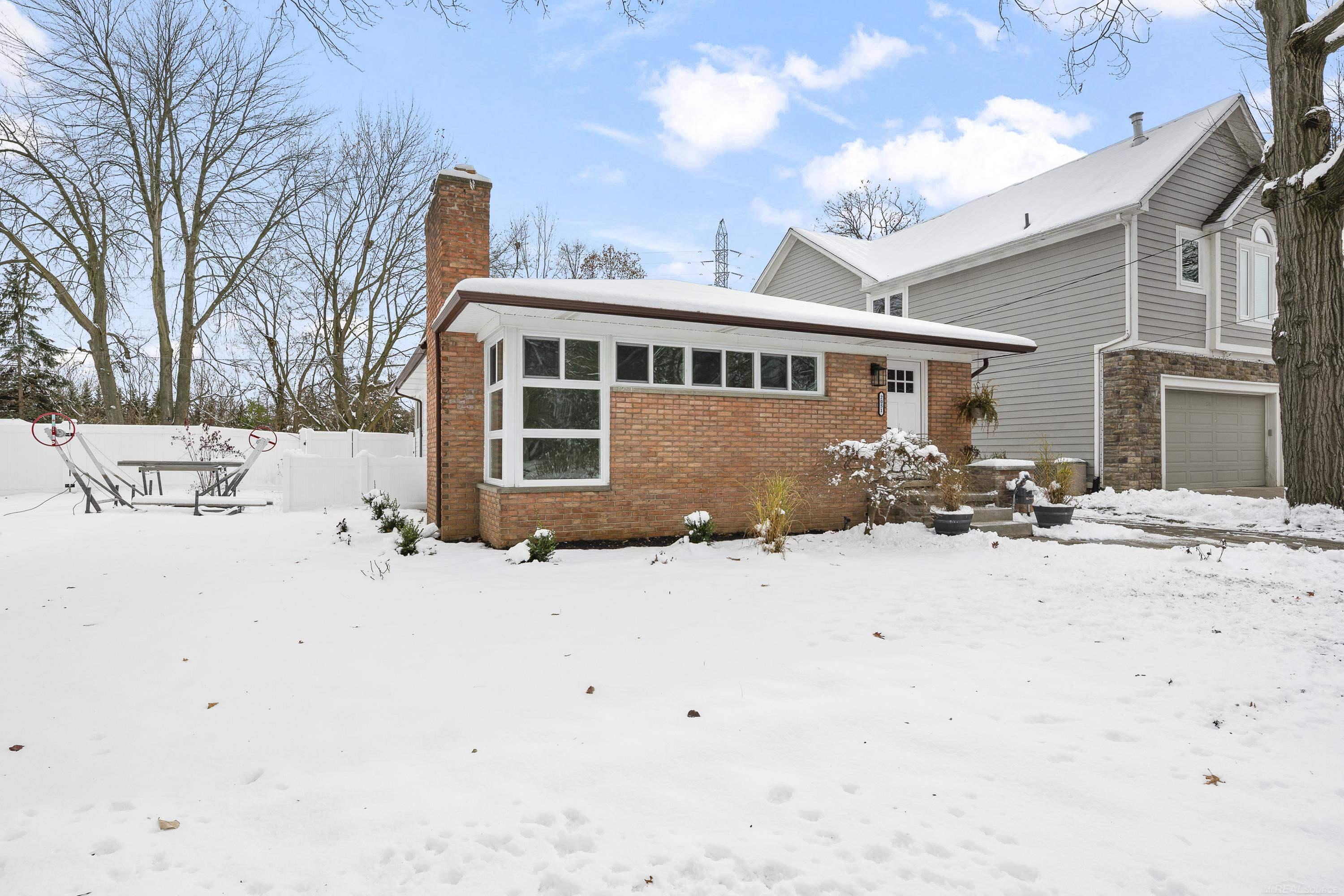 2051 Avondale Street