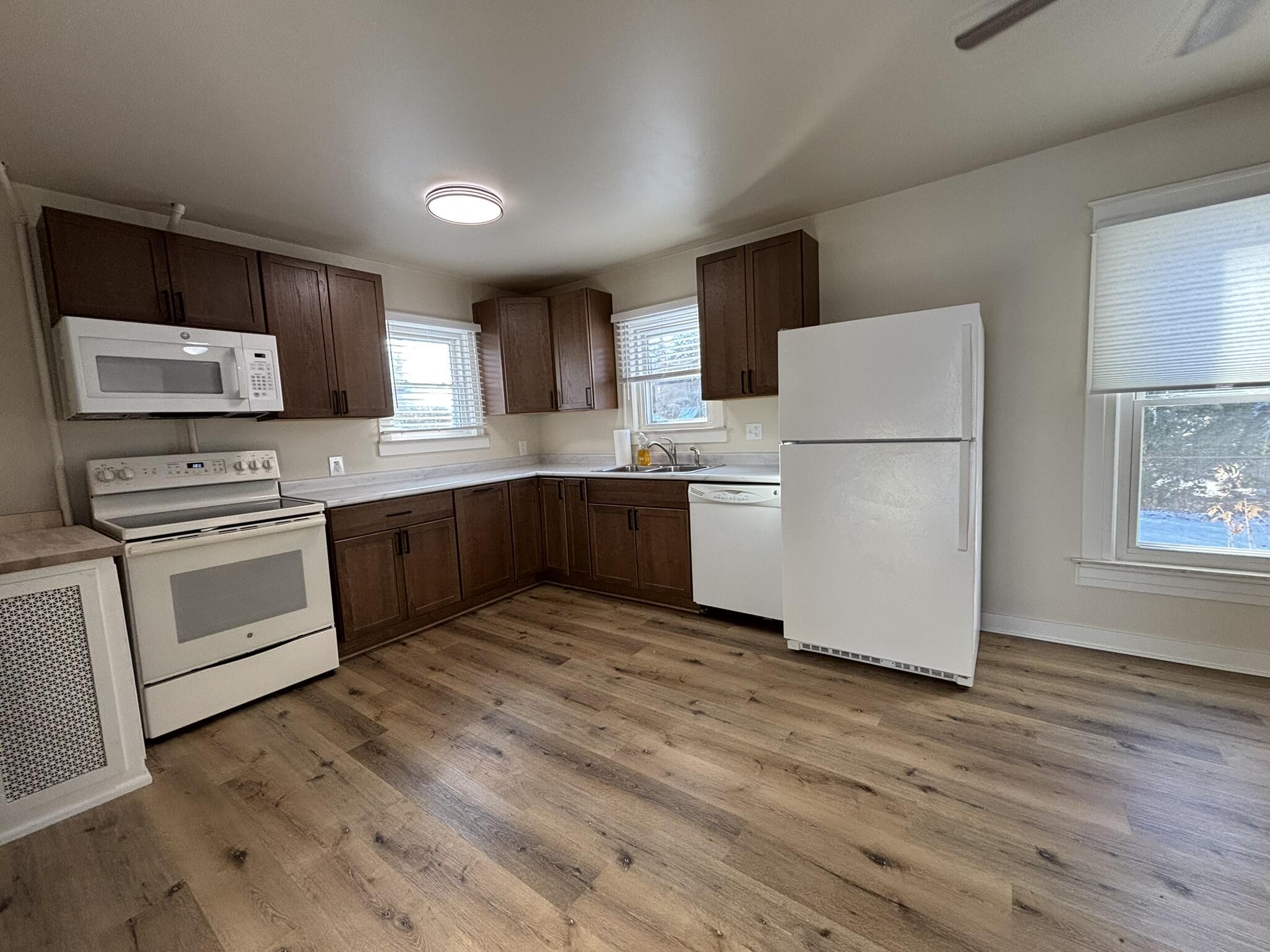 428.5 Ideal Street 1