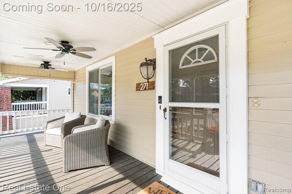 271 E Maplehurst Street