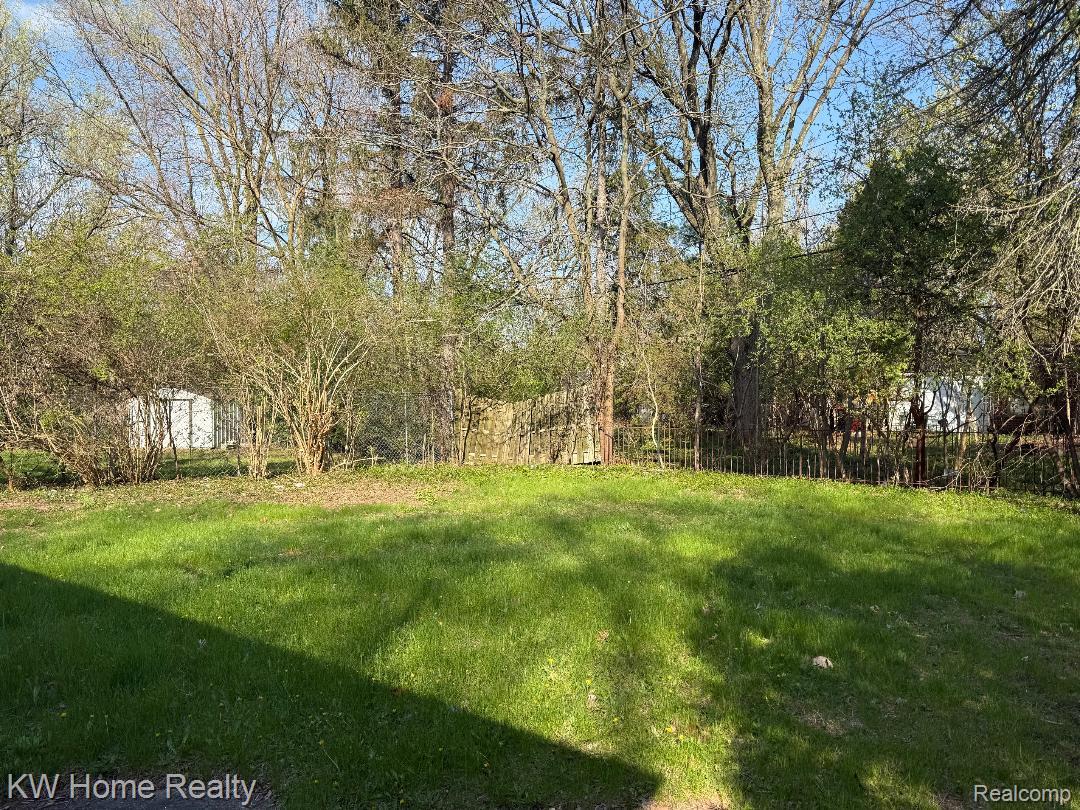 17228 Sunnybrook Drive