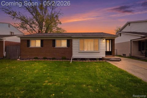 19704 Parkside Street St Clair Shores City MI 48080