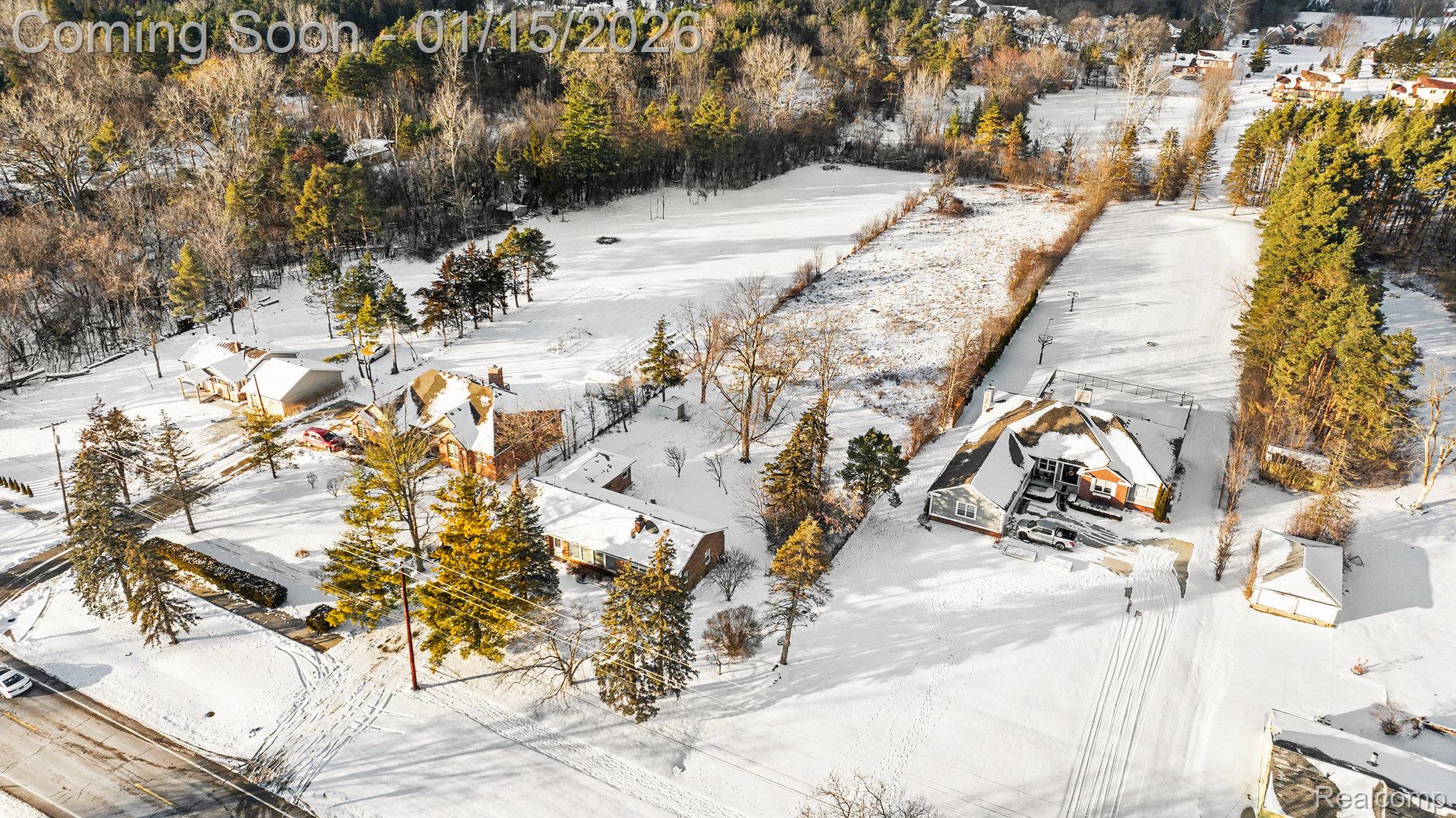 835 E Square Lake Road