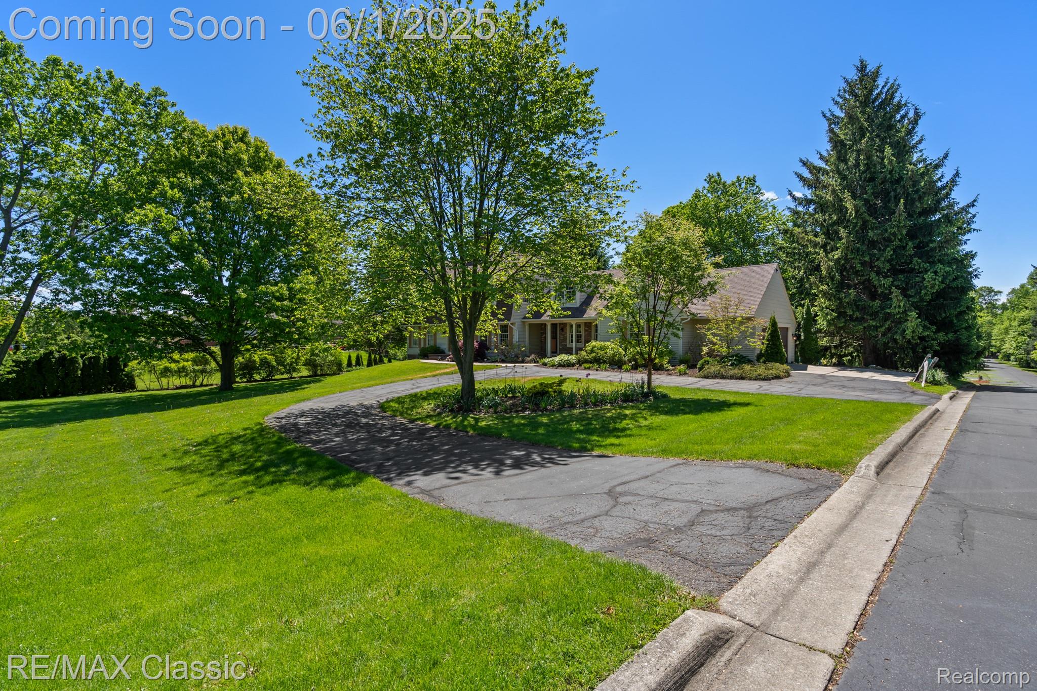 13310 Rolston Drive