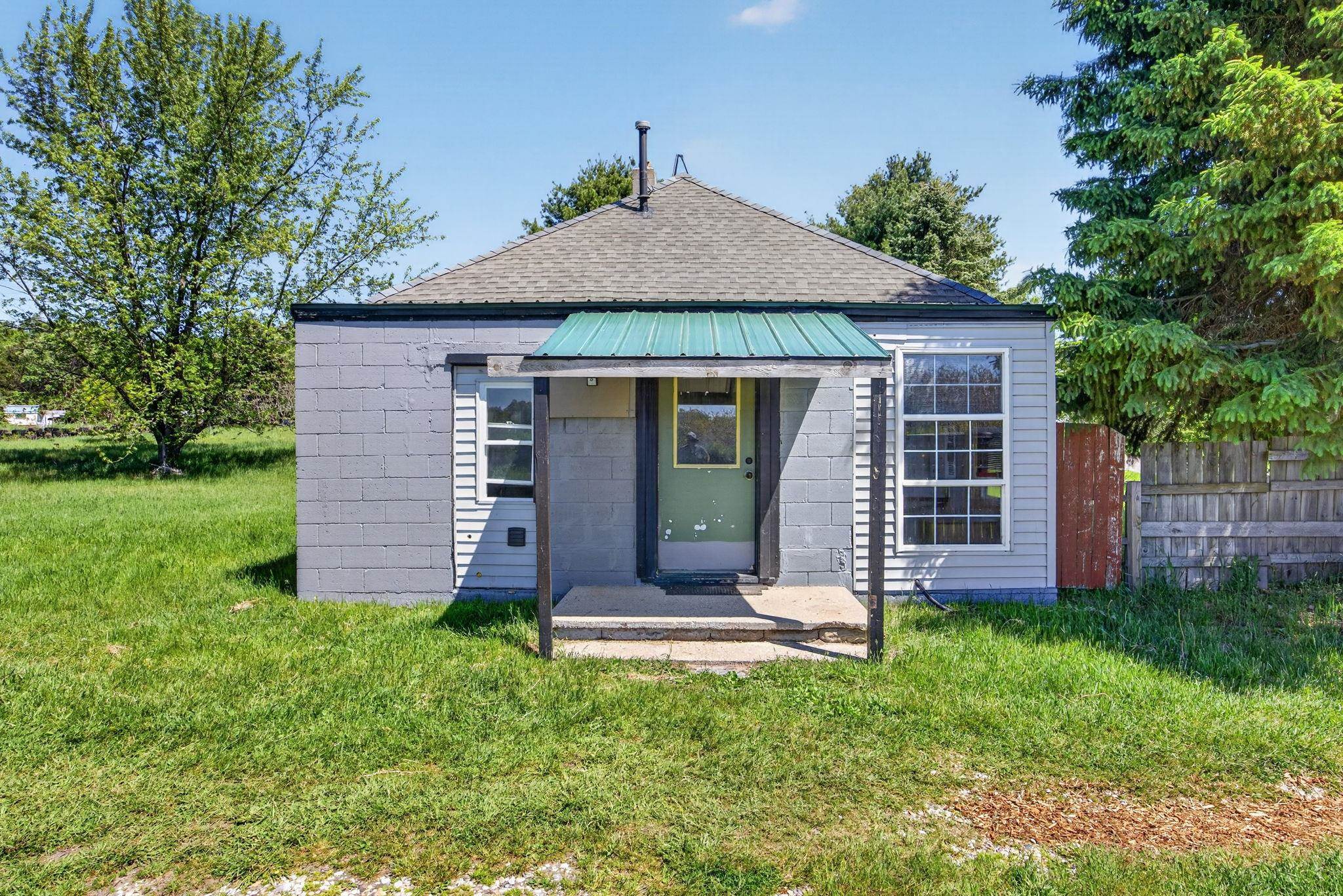 7031 N Raymond Road