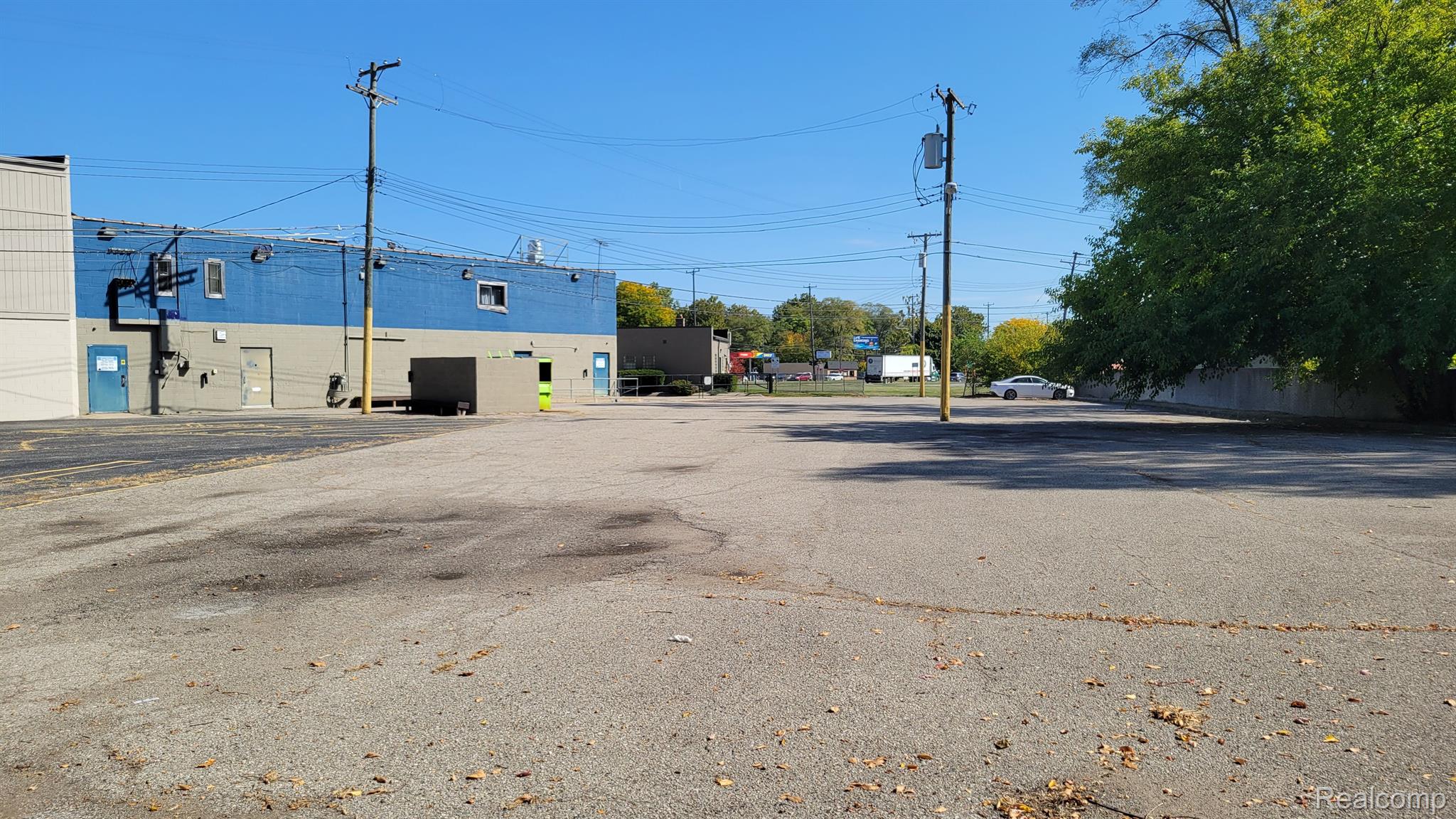 27531 GRAND RIVER Street