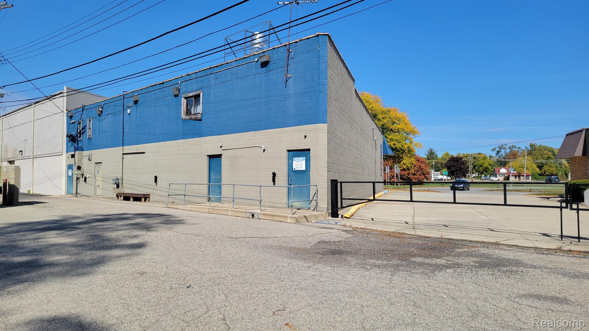 27531 GRAND RIVER Street