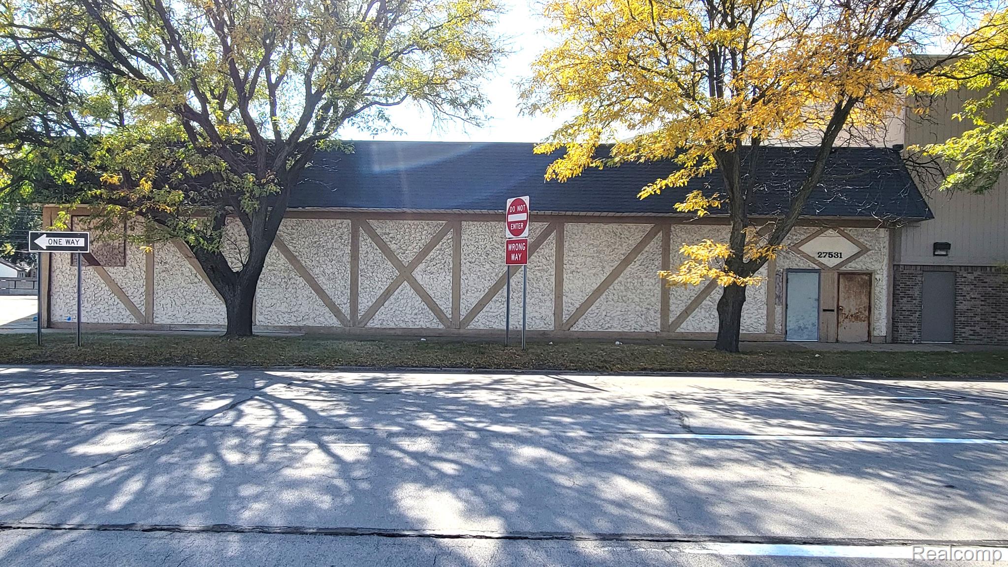 27531 GRAND RIVER Street