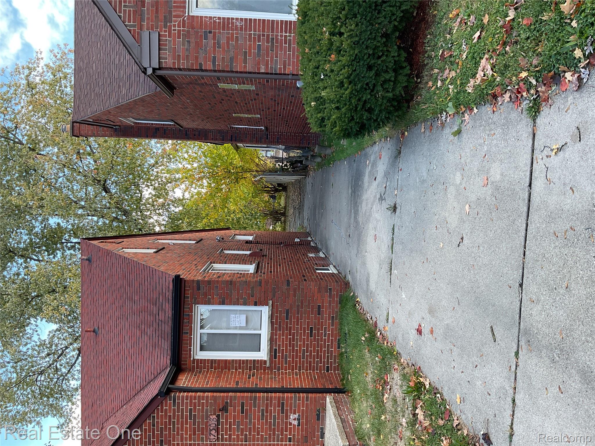 17308 SHAFTSBURY Avenue