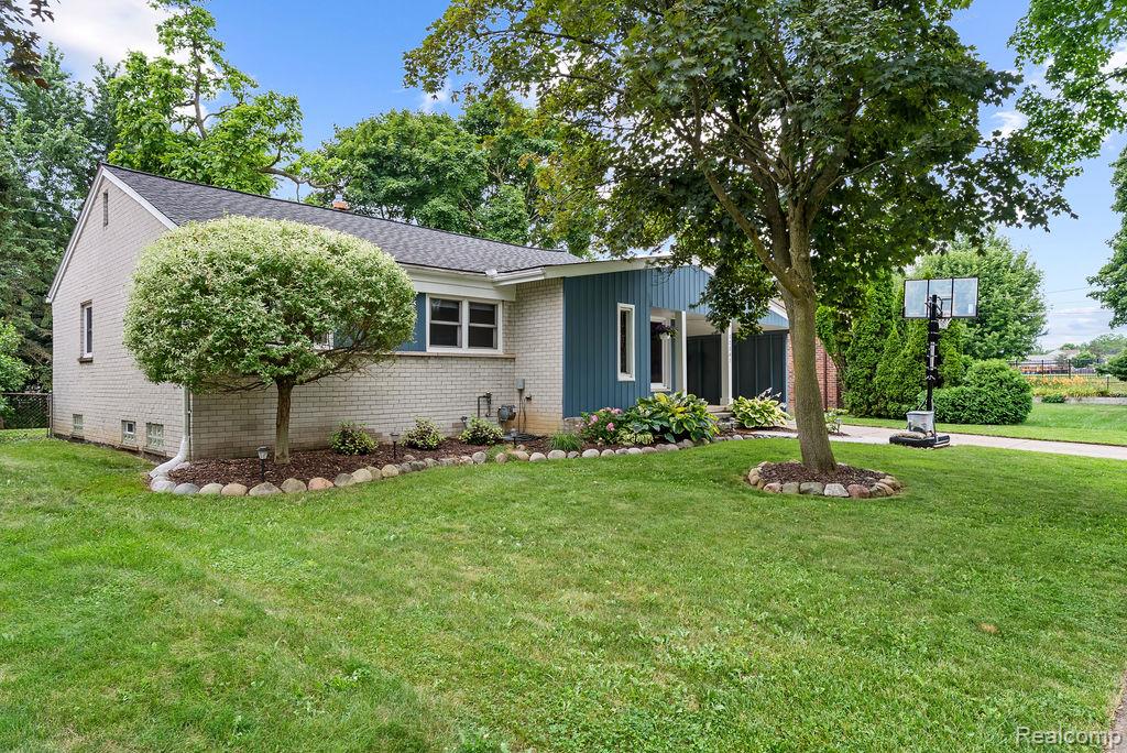 32361 Marblehead Road