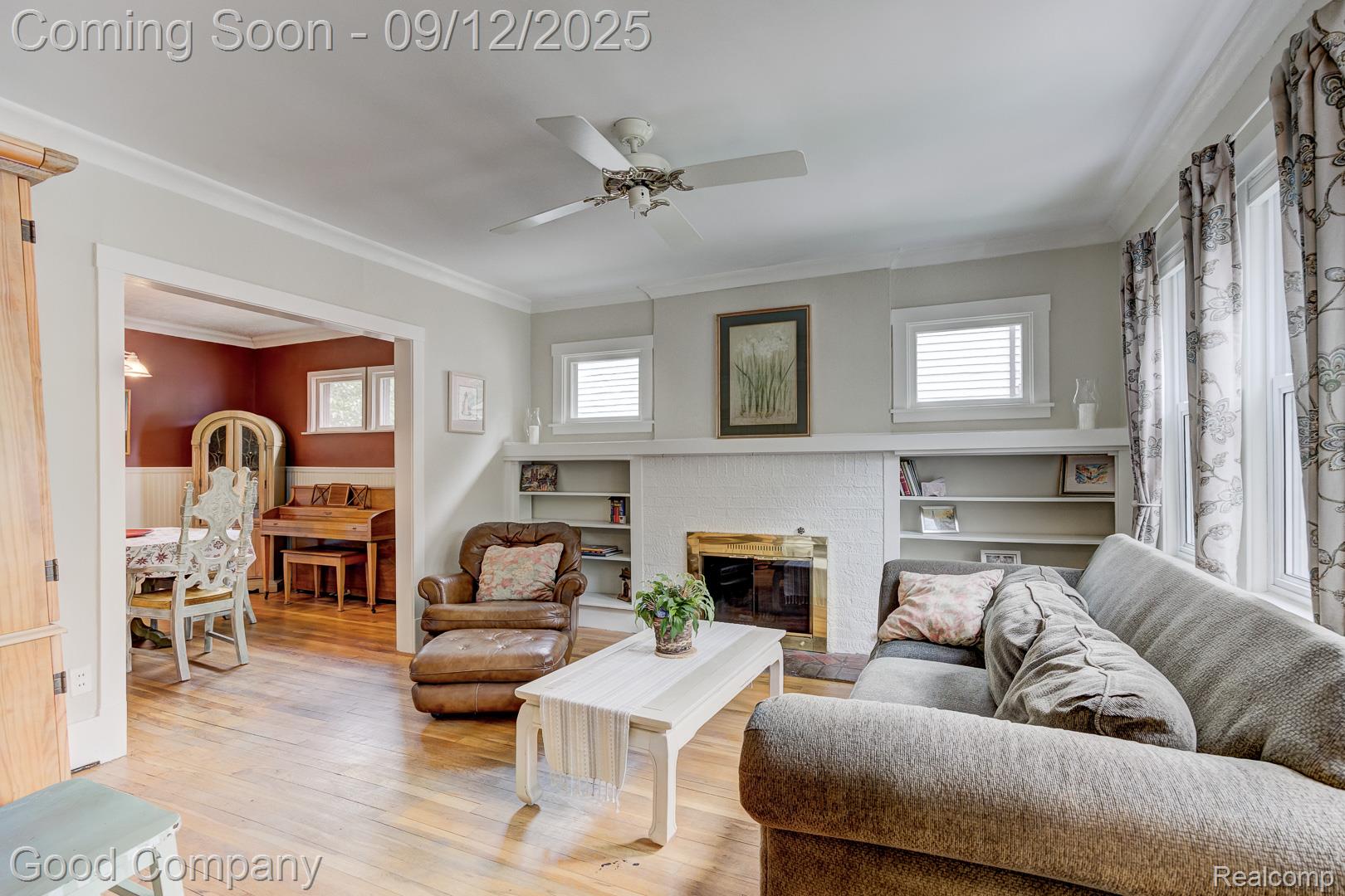 1126 N Altadena Avenue