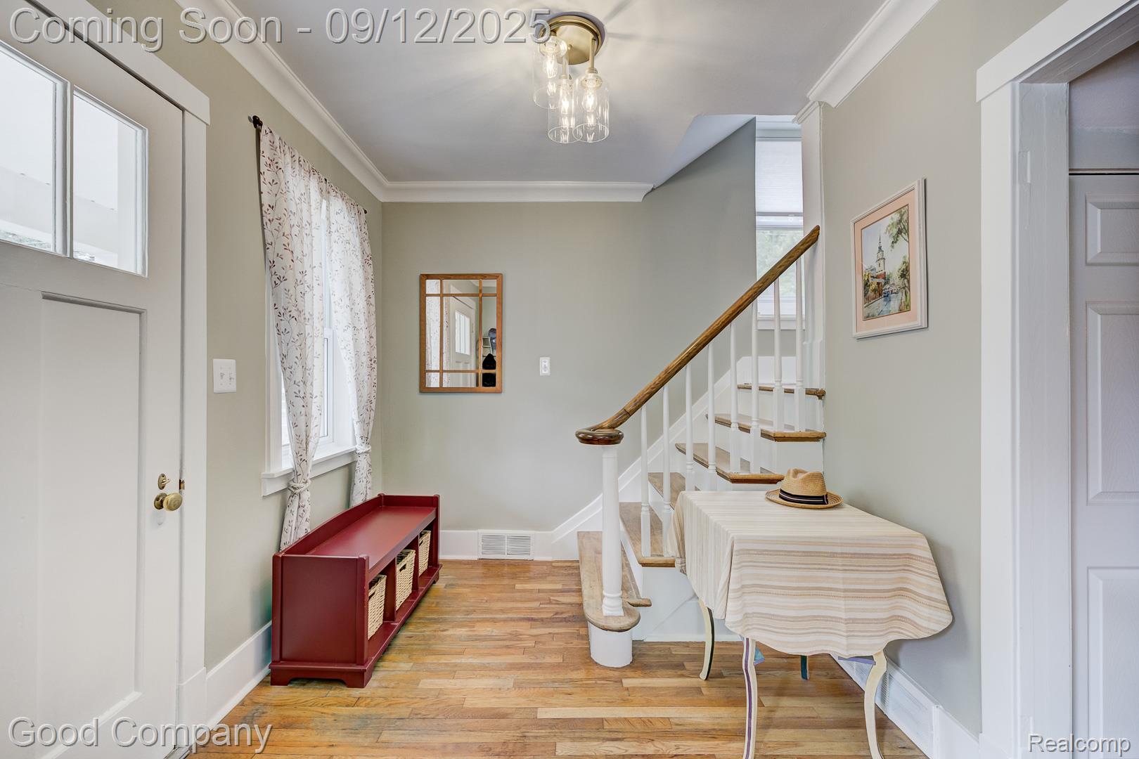 1126 N Altadena Avenue