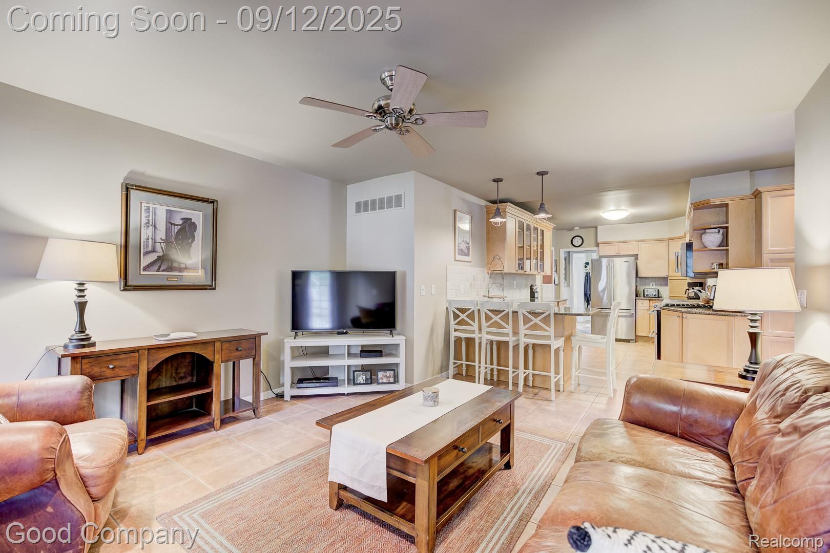 1126 N Altadena Avenue