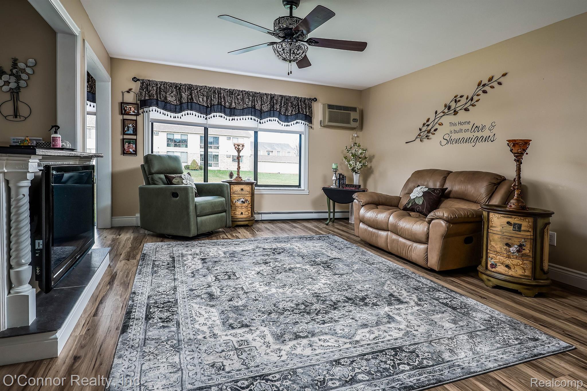 1700 River Road 10