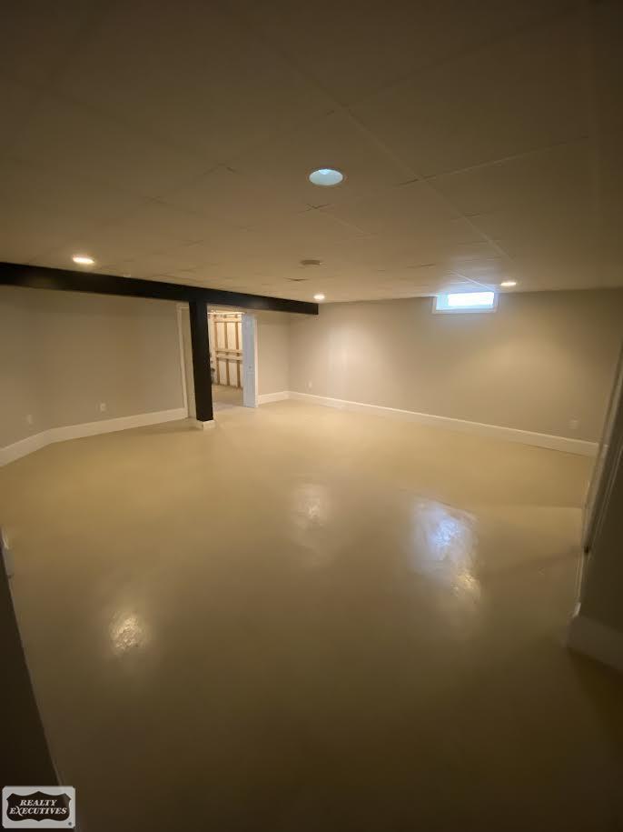 18530 E 14 Mile - B5 Lower Road