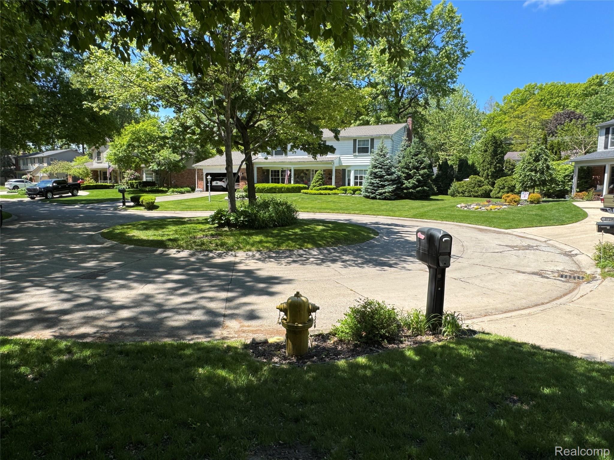 37298 Robindale Court