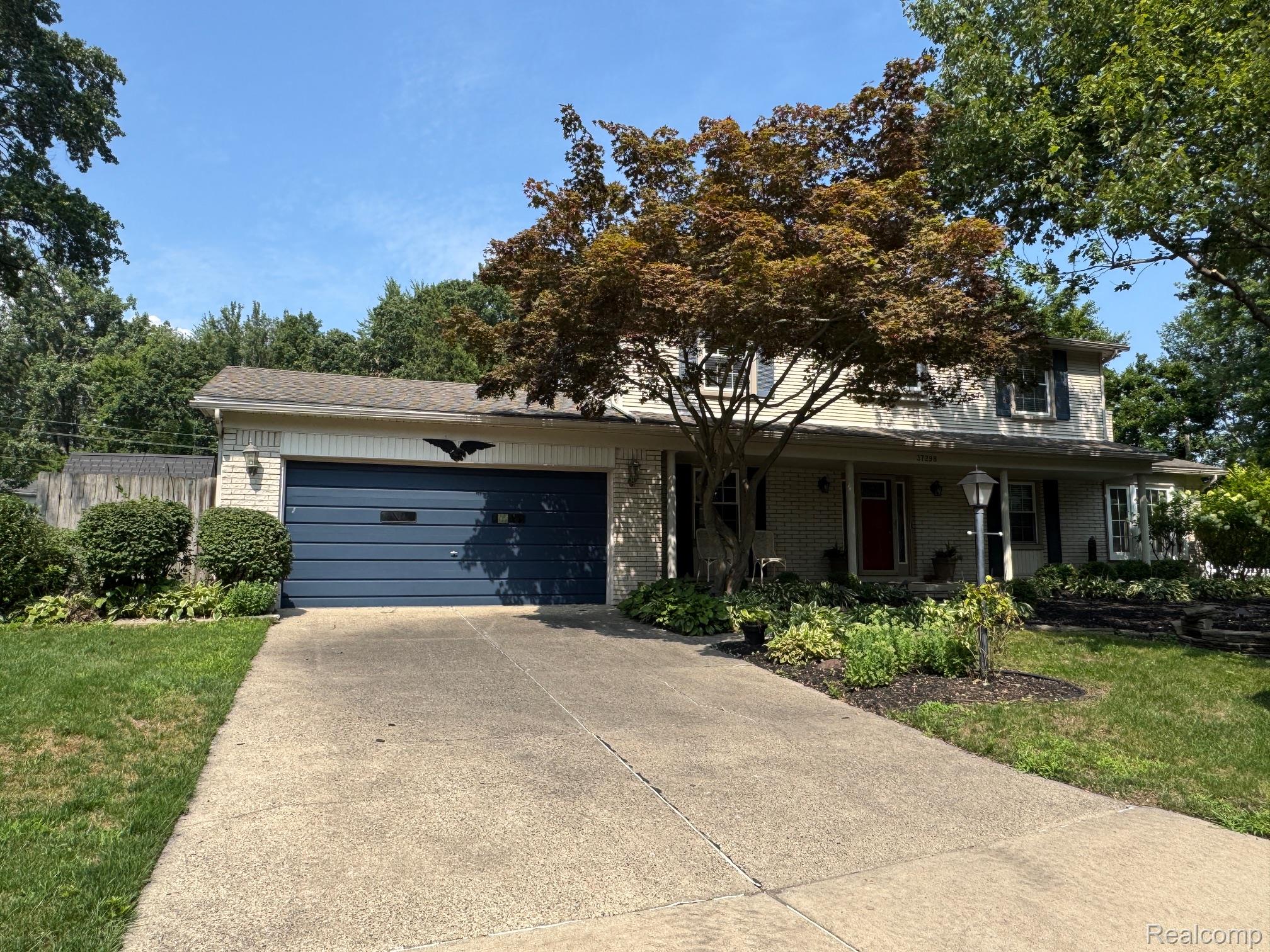 37298 Robindale Court